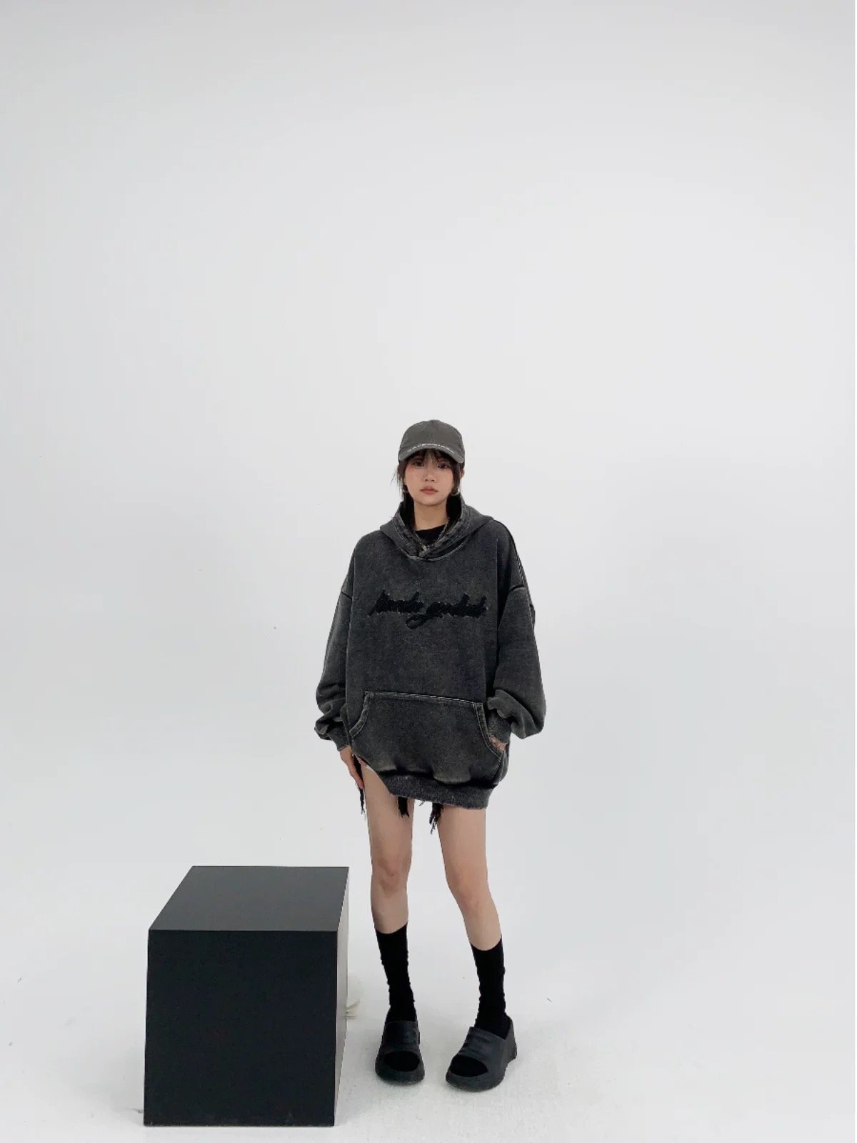 水洗中間刺繡帽Ｔ