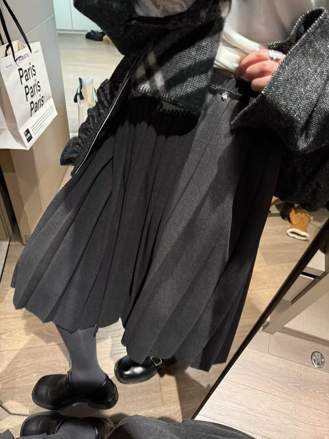 鬆緊腰細百褶中裙半身裙