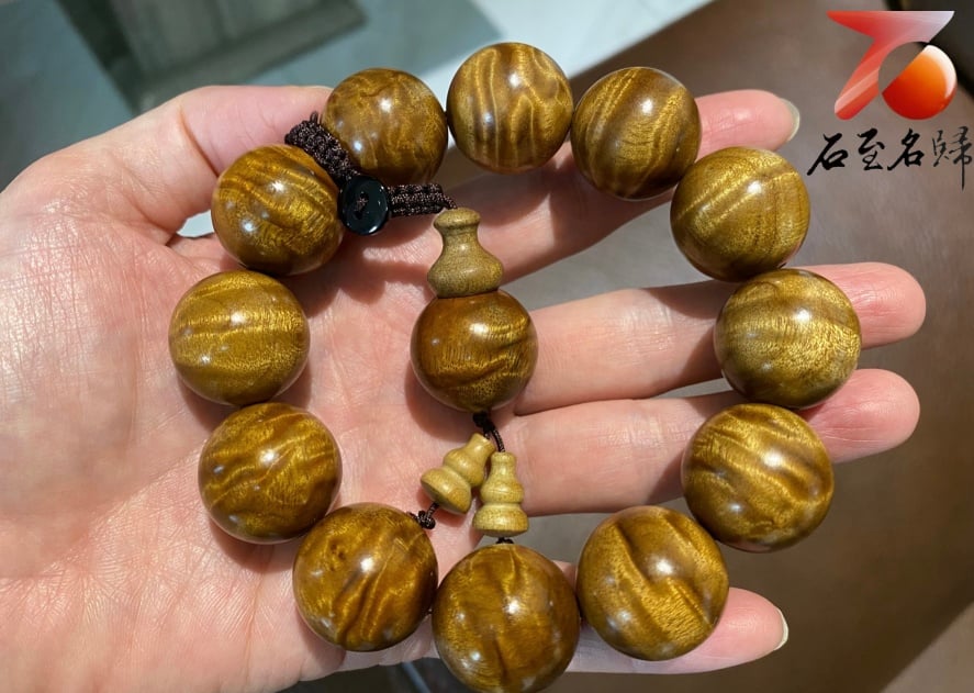貴州金絲楠小葉楨楠極品老料【極品水波紋20mm手珠】