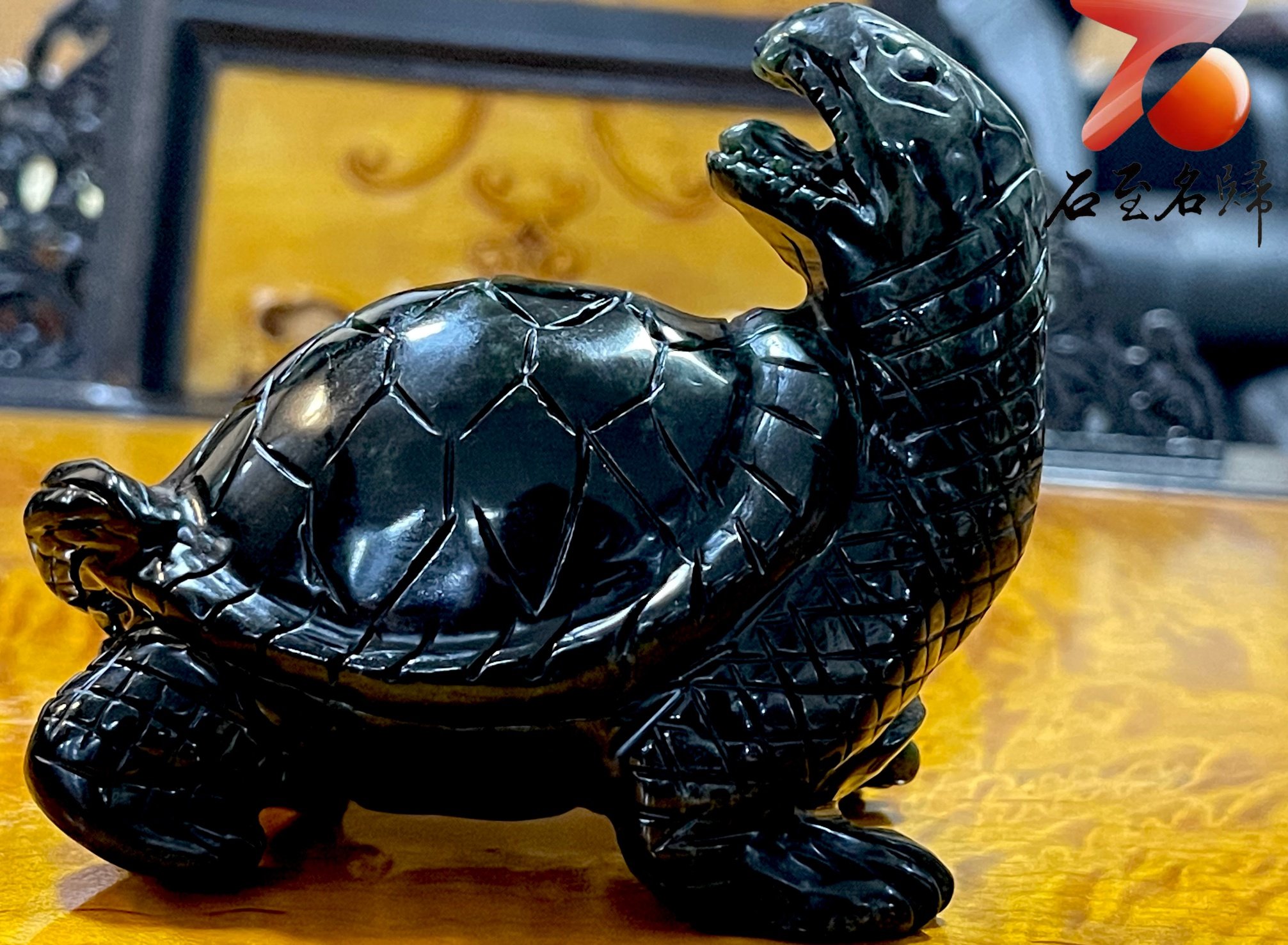 稀有和田青玉純手工雕烏龜 【上古巨龜】張劍海老師作品