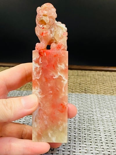 巴林粉凍雞血石印章