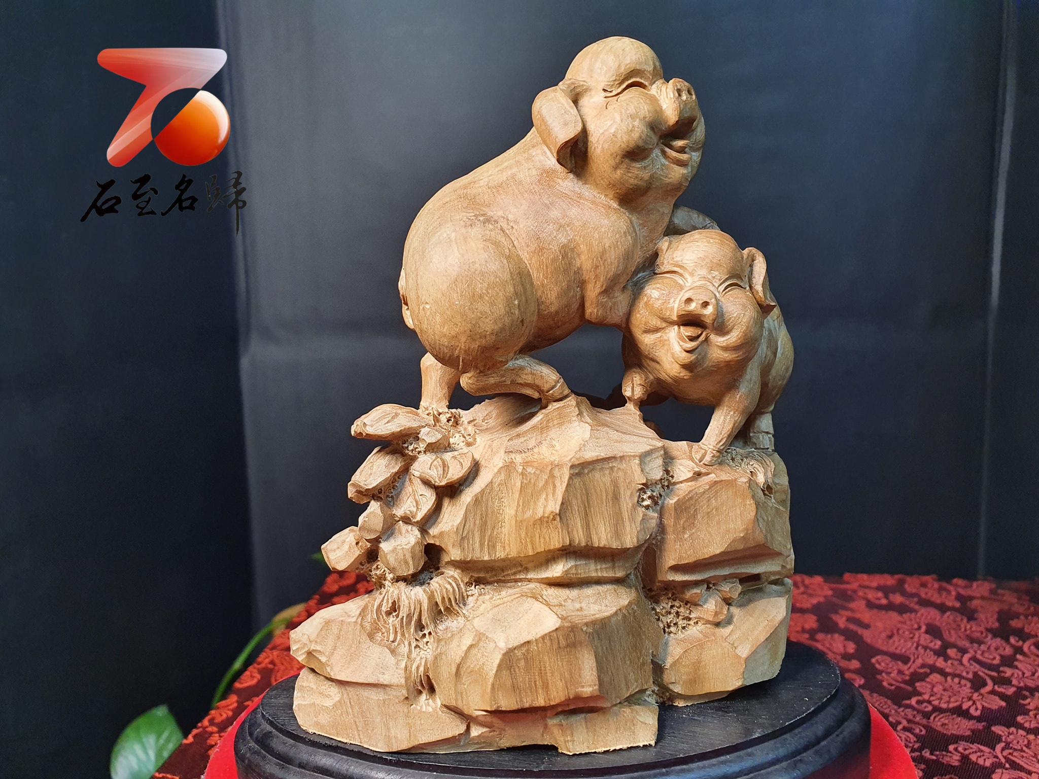 印度老山檀香全手工雕刻【幸福豬擺件】