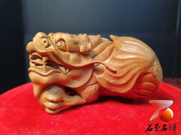 印度老山檀香老料黑肉級別 湘工大師雕刻【龍魚】