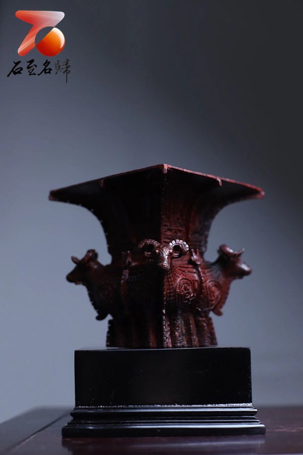 印度小葉紫檀【四羊方尊】