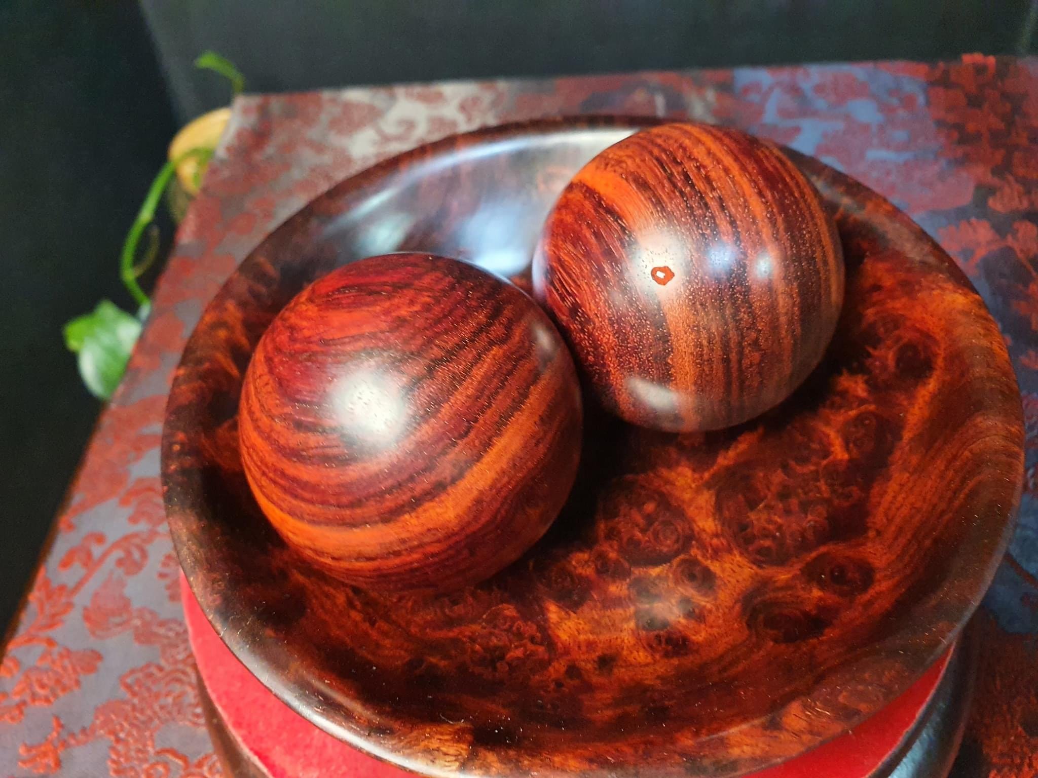 印度小葉紫檀高油高密原料 保健球【功夫球】＋海南黄花梨保健球(功夫球) 兩件優惠價12800