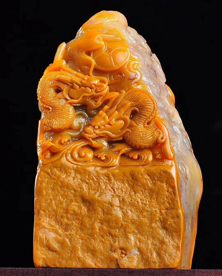 極品重器 田黃石【龍戲珠】