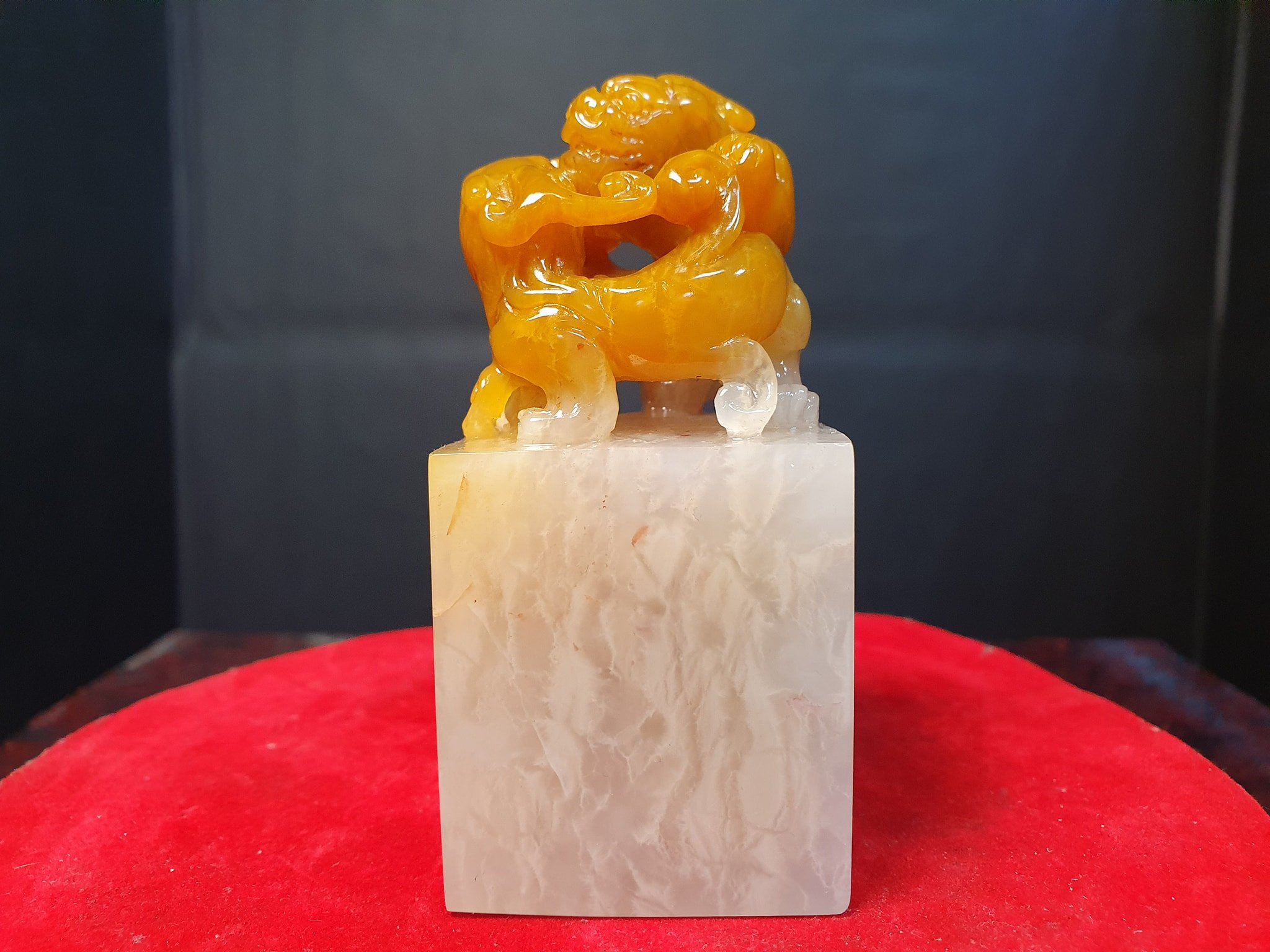 寮國極品田黃石滿蘿蔔絲【螭龍印章】