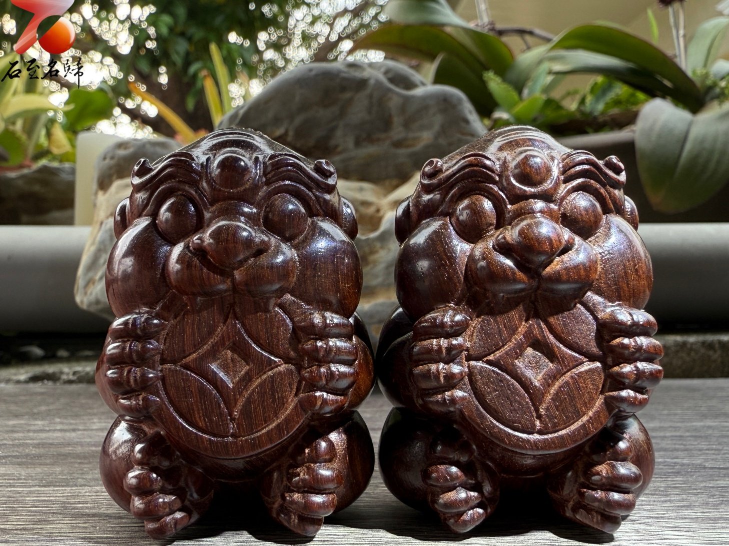 招財鎮厄 • 鎮宅守富 印度小葉紫檀金星老料純手工雕刻【吞金獸】