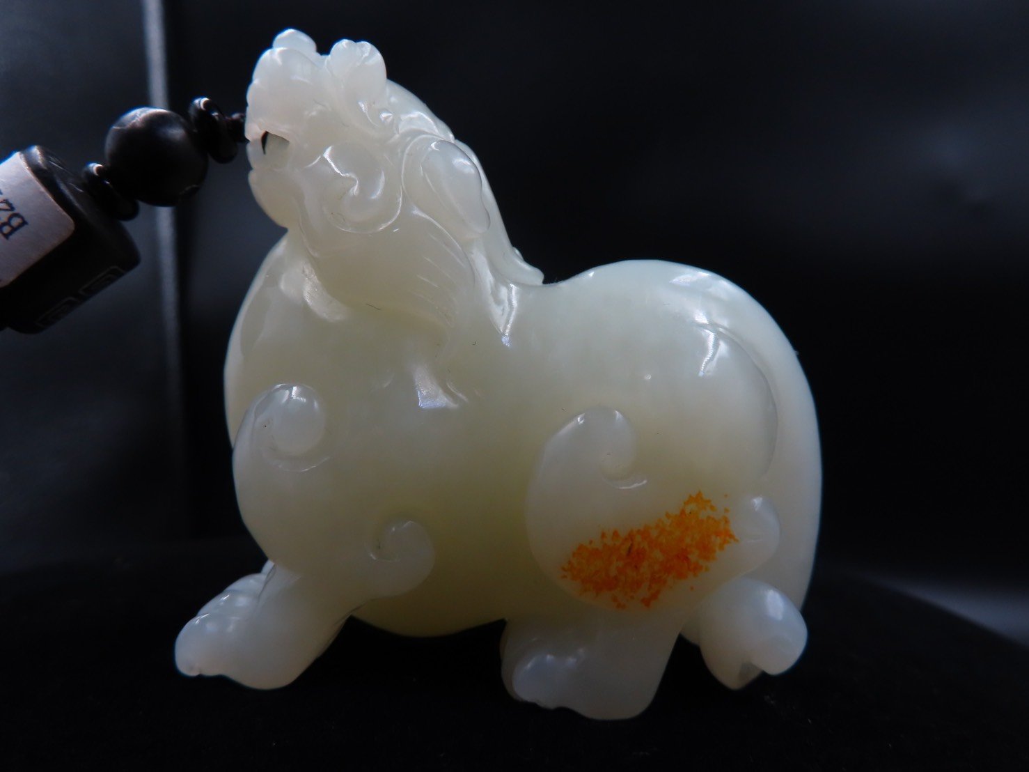 脂白和田玉籽料【招財貔貅】