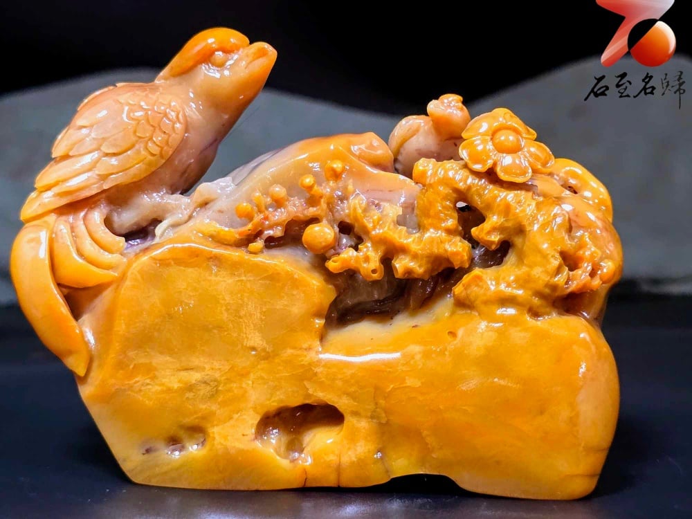 老撾田黃石手工精雕 張國民老師作品【春暖花開，喜上眉梢】