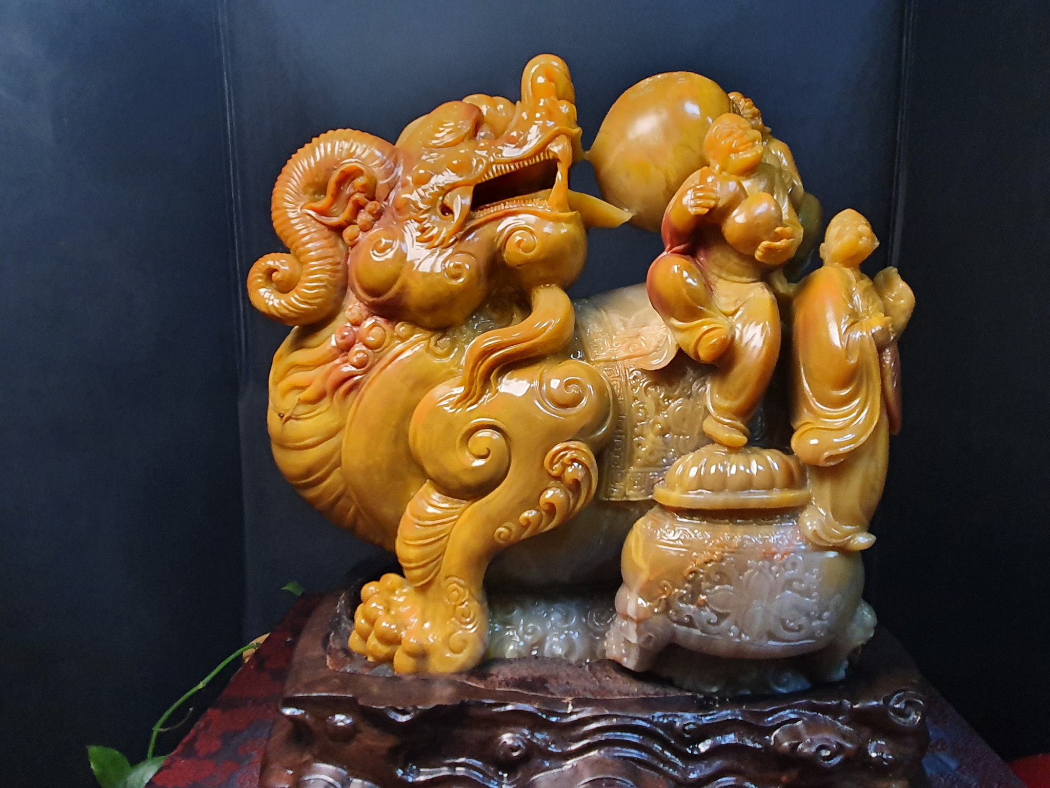 極品田黃石【招財瑞獸】