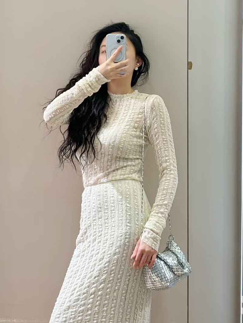 MAX&Co.半透蕾絲針織上衣