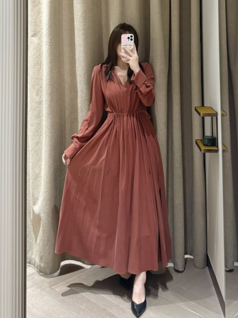 MaxMara真絲V領褶皺洋裝