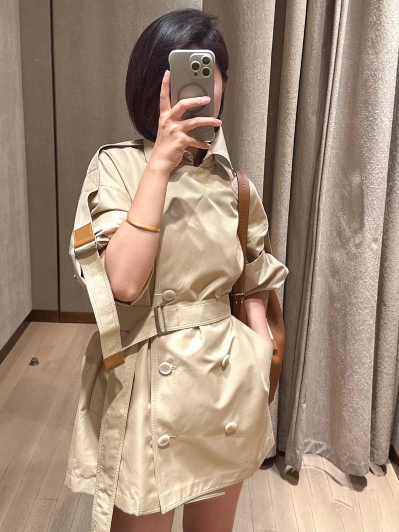 MaxMara雙排扣短風衣