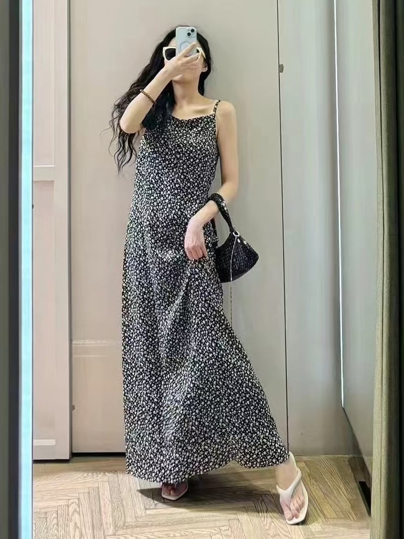 MAX&Co.提花吊帶裙