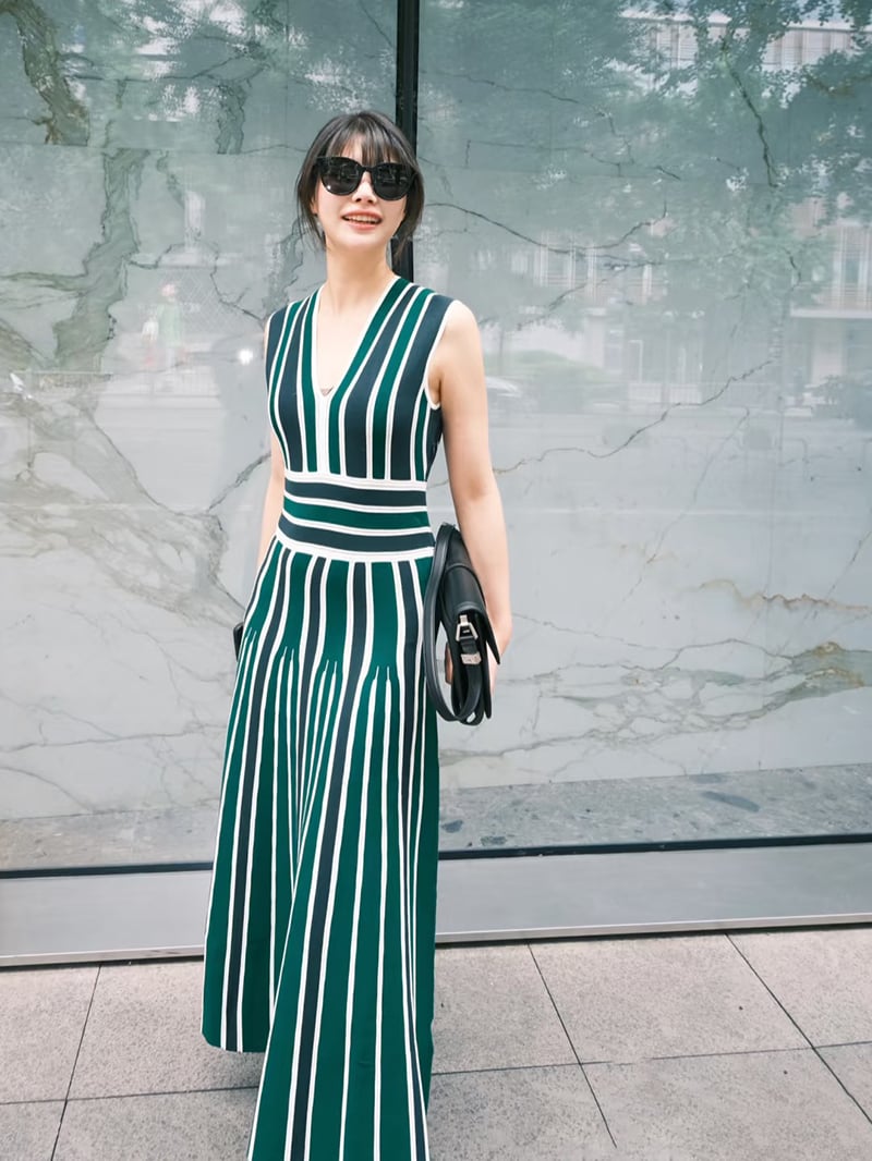 MaxMara彈性V領高腰洋裝