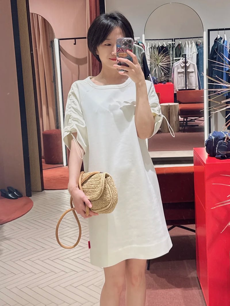 MAX&Co.極簡抽繩插肩袖洋裝