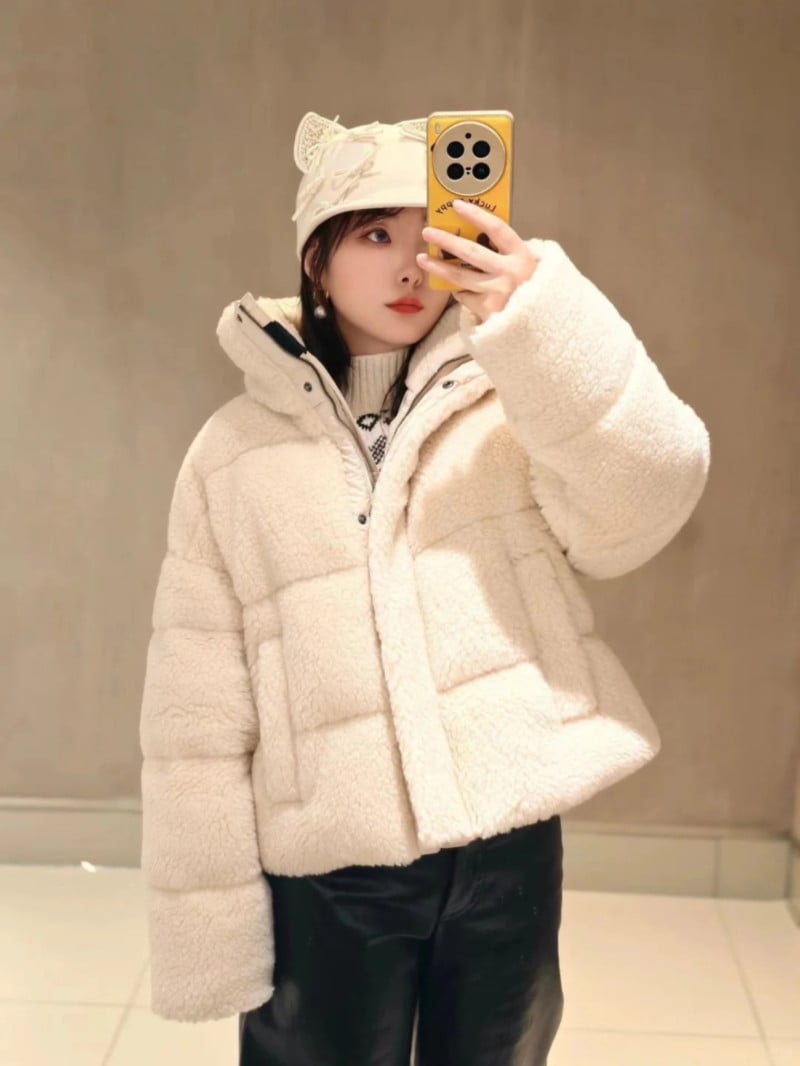 WEEKEND羊毛混紡泰迪熊短版羽絨外套