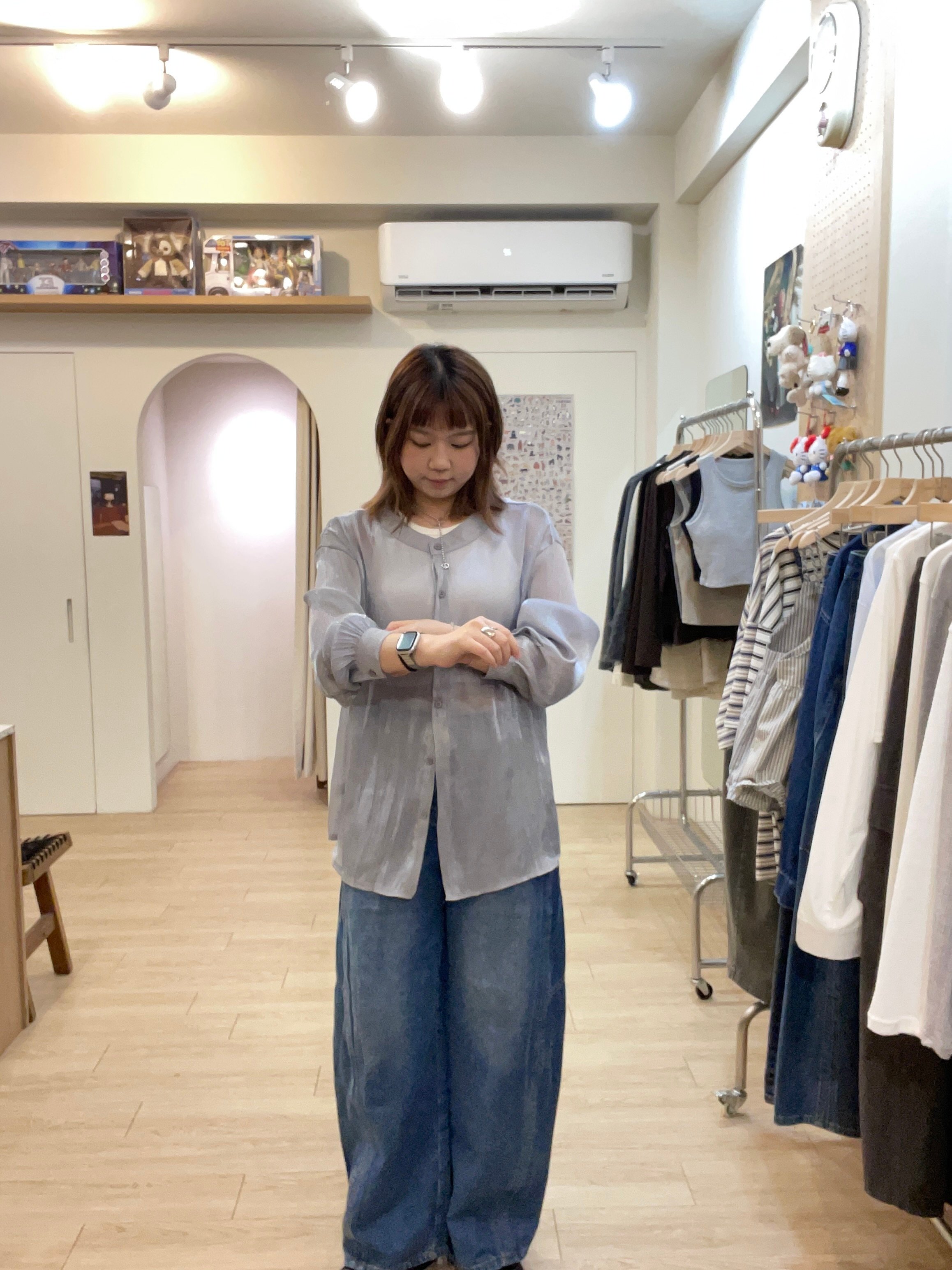 手捧杯坦克背心