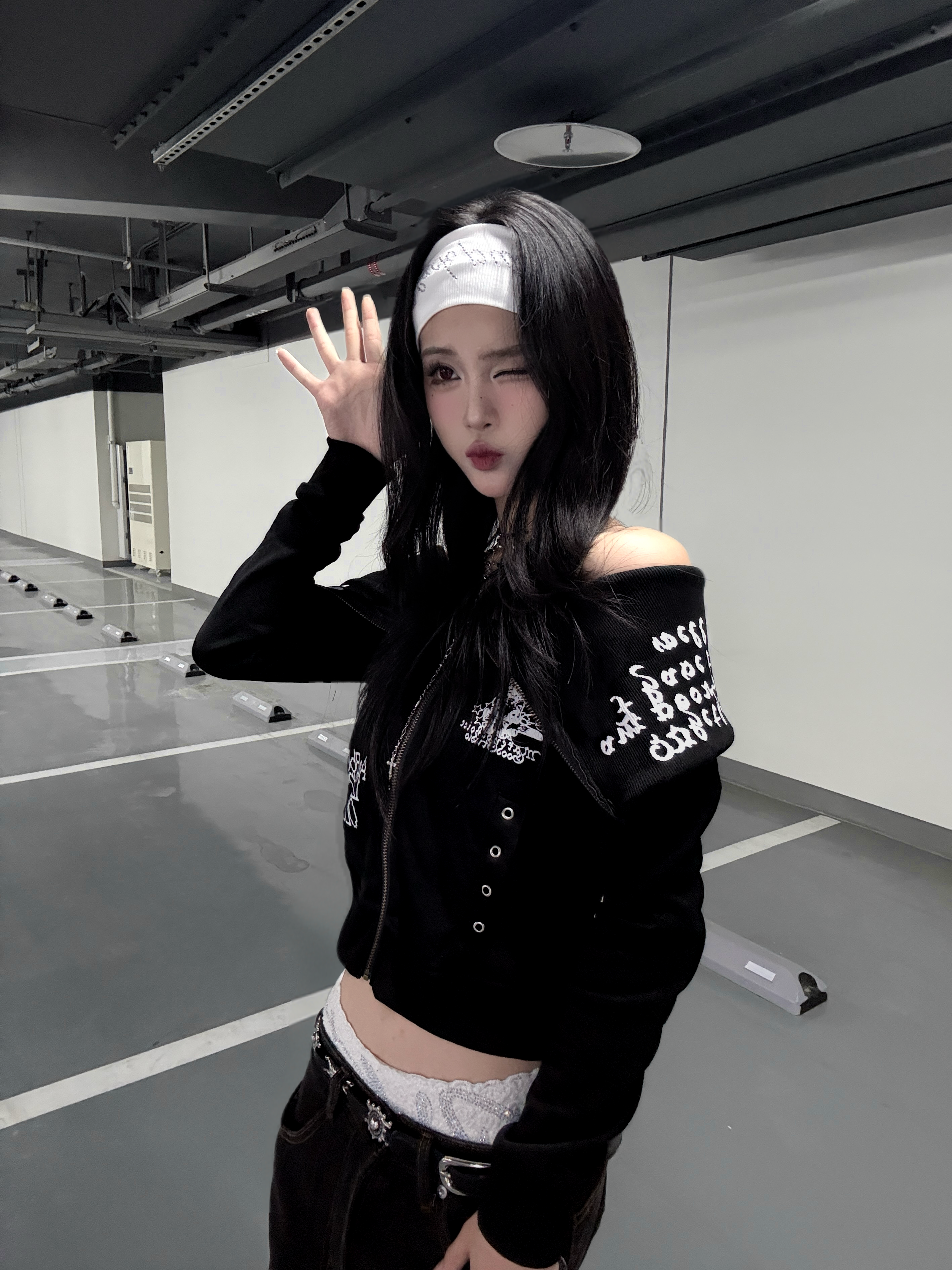 設計感大翻領小眾不撞款上衣