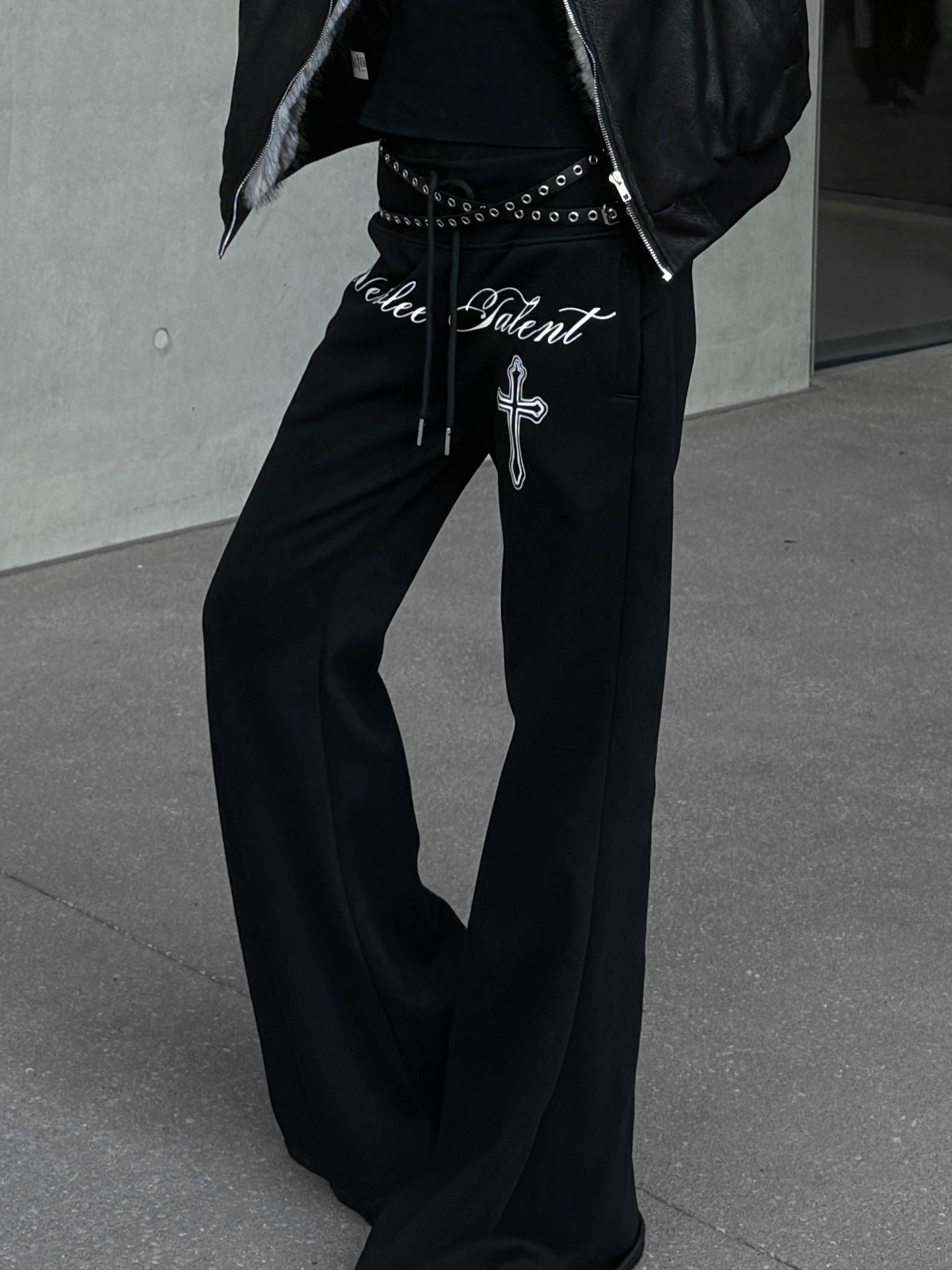 修身十字印花喇叭寬褲