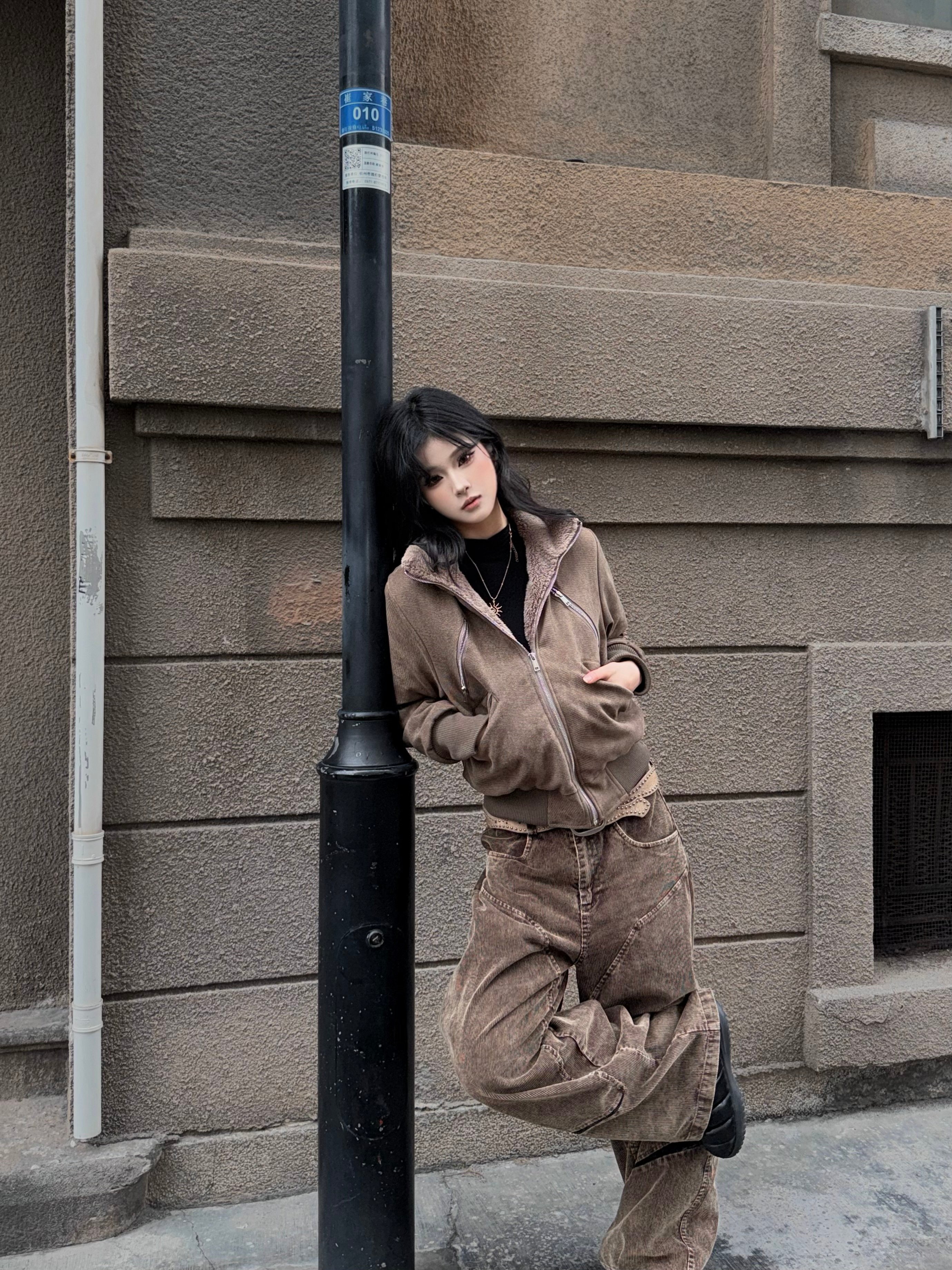 美拉德高領內刷毛合身外套（可拆毛帽）