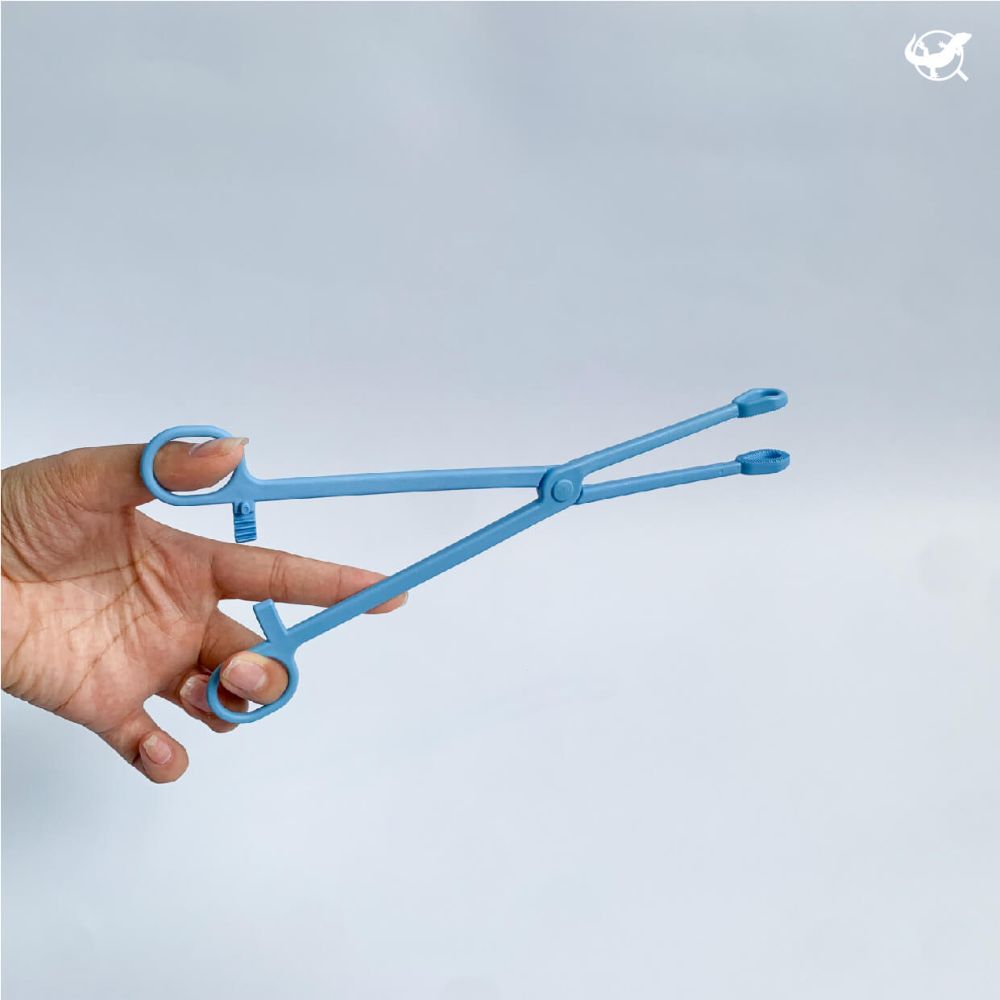 爬蟲餵食塑膠夾