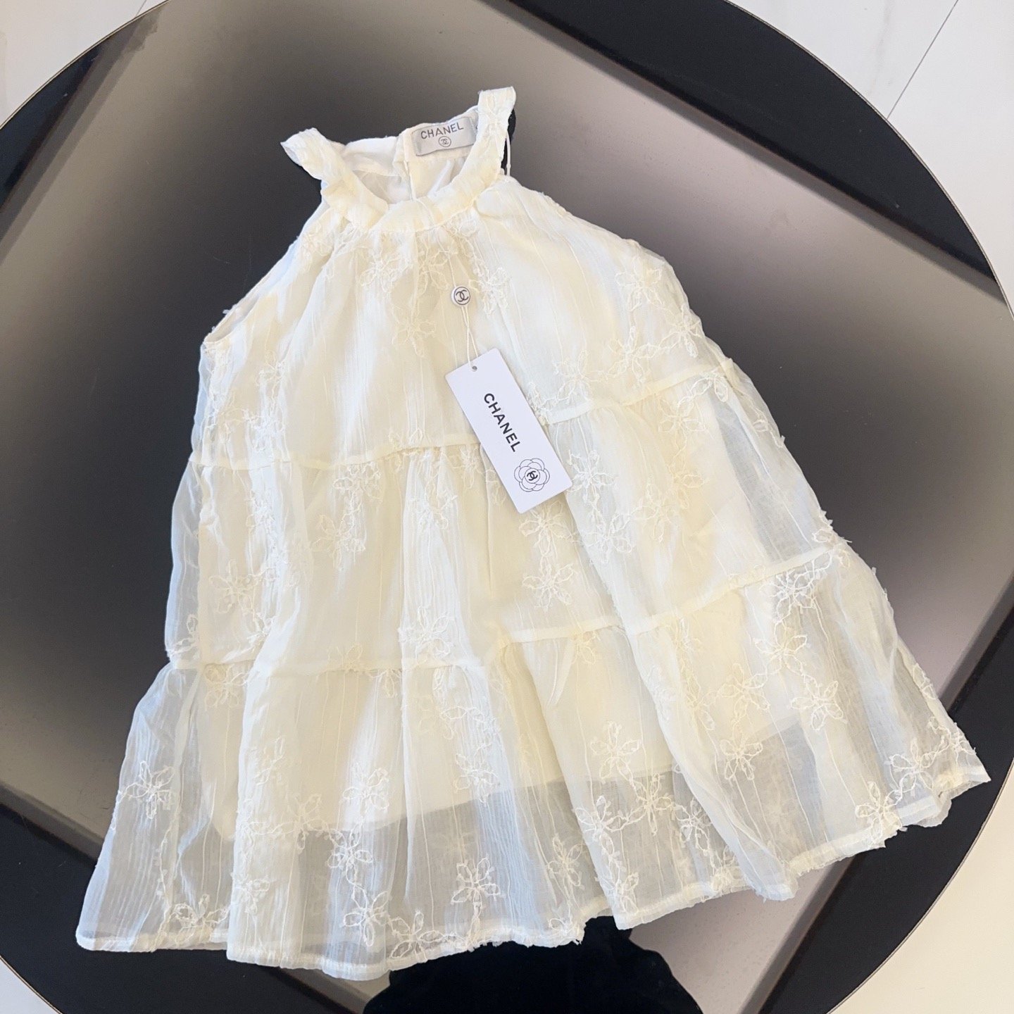 香奈兒連身裙｜帥哥家