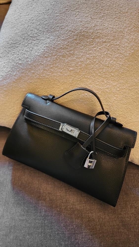 經典廢包加大版本[A larger version of the classic junk bag]