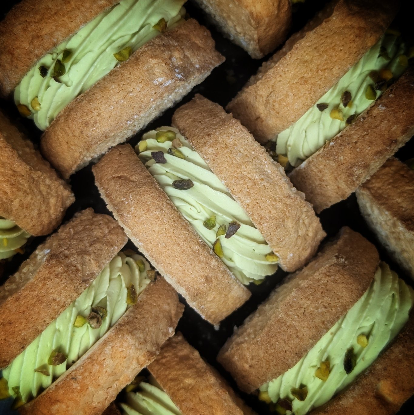 厚餡達克瓦茲-開心果帕林內