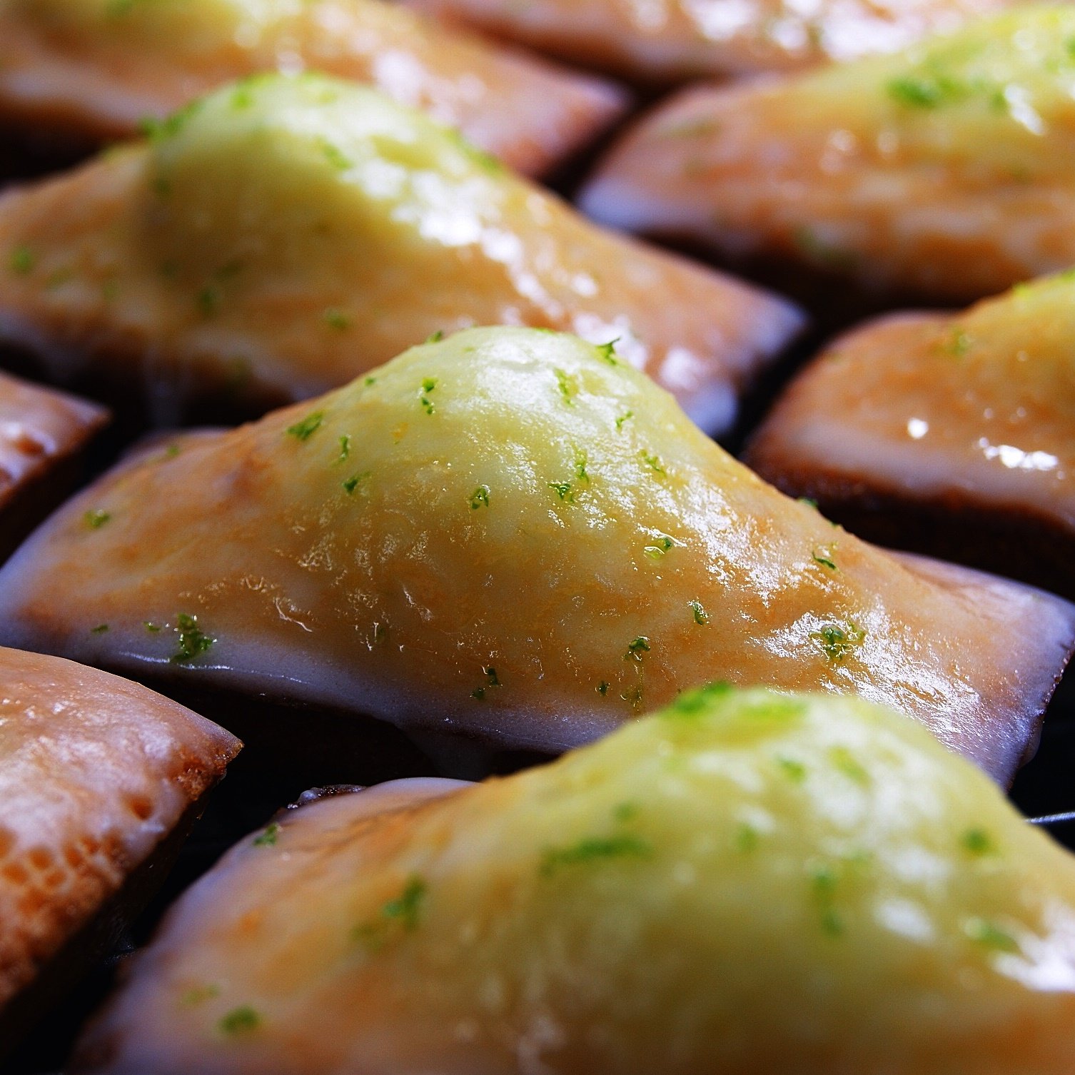 小檸檬 / 檸檬糖霜迷你蛋糕