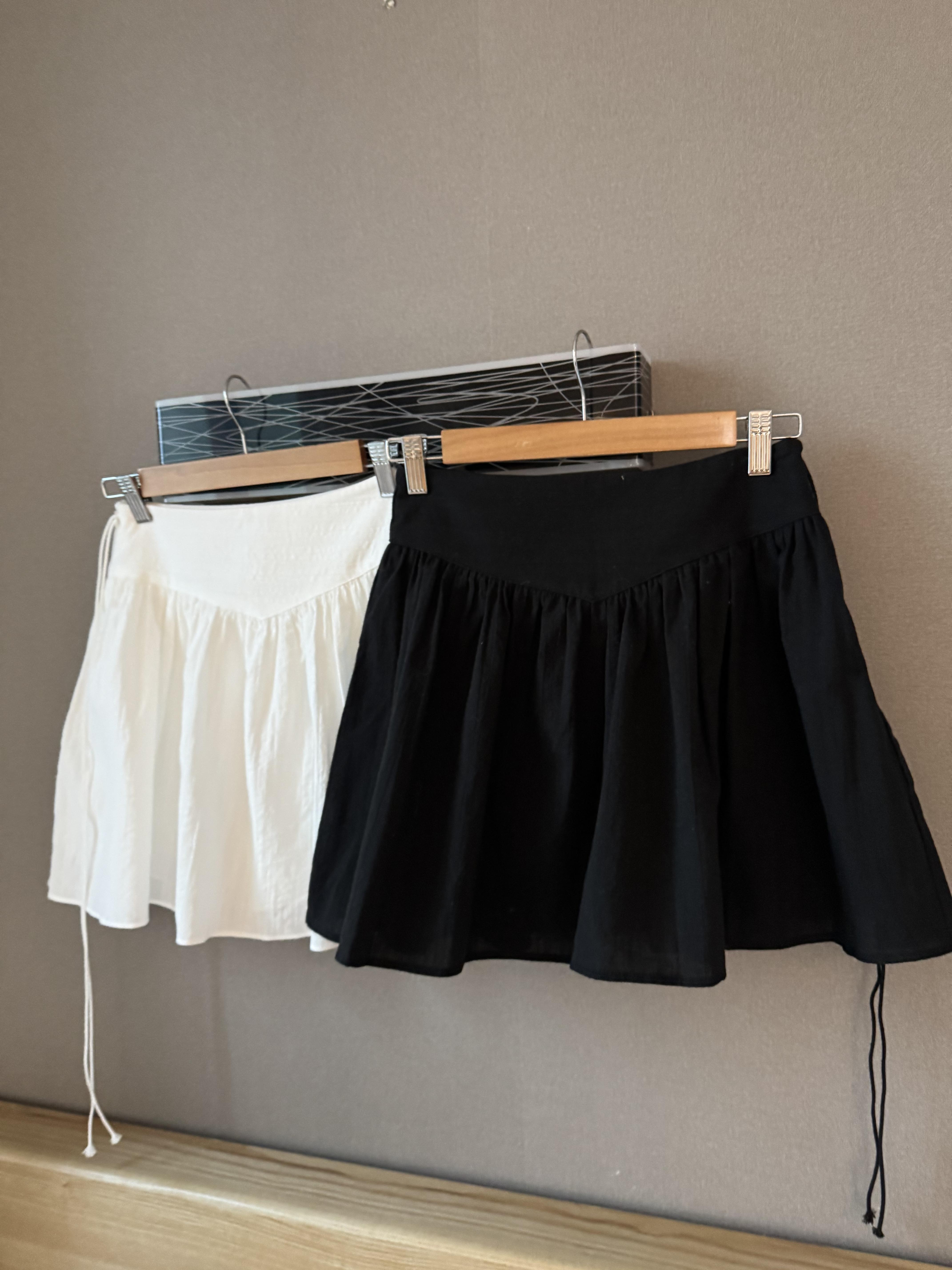 BB03 推！甜美氛圍側綁帶短裙 (內有安全褲) SM 2色