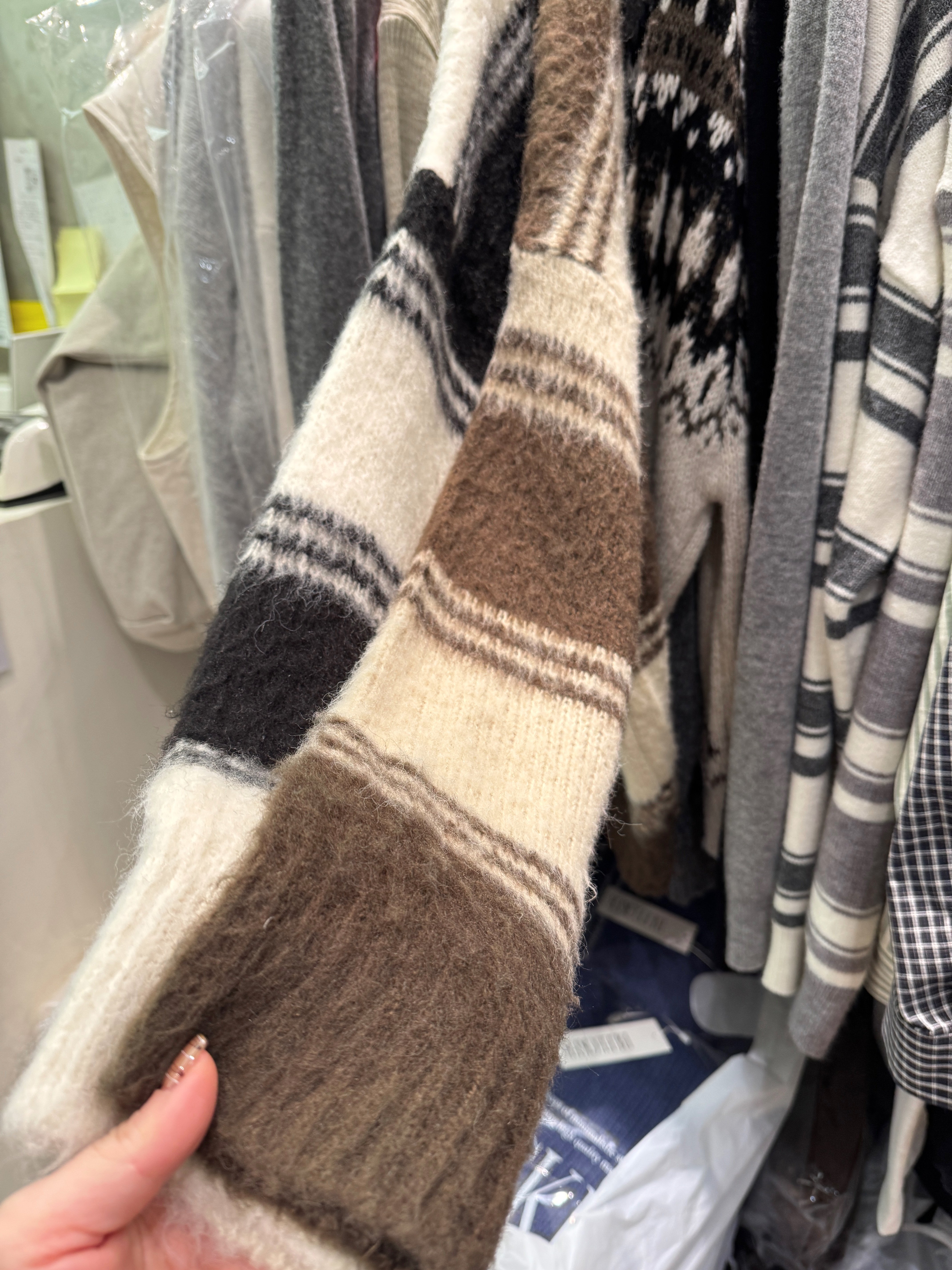 現貨 AY23 許願款！冬日溫柔條紋毛衣 2色