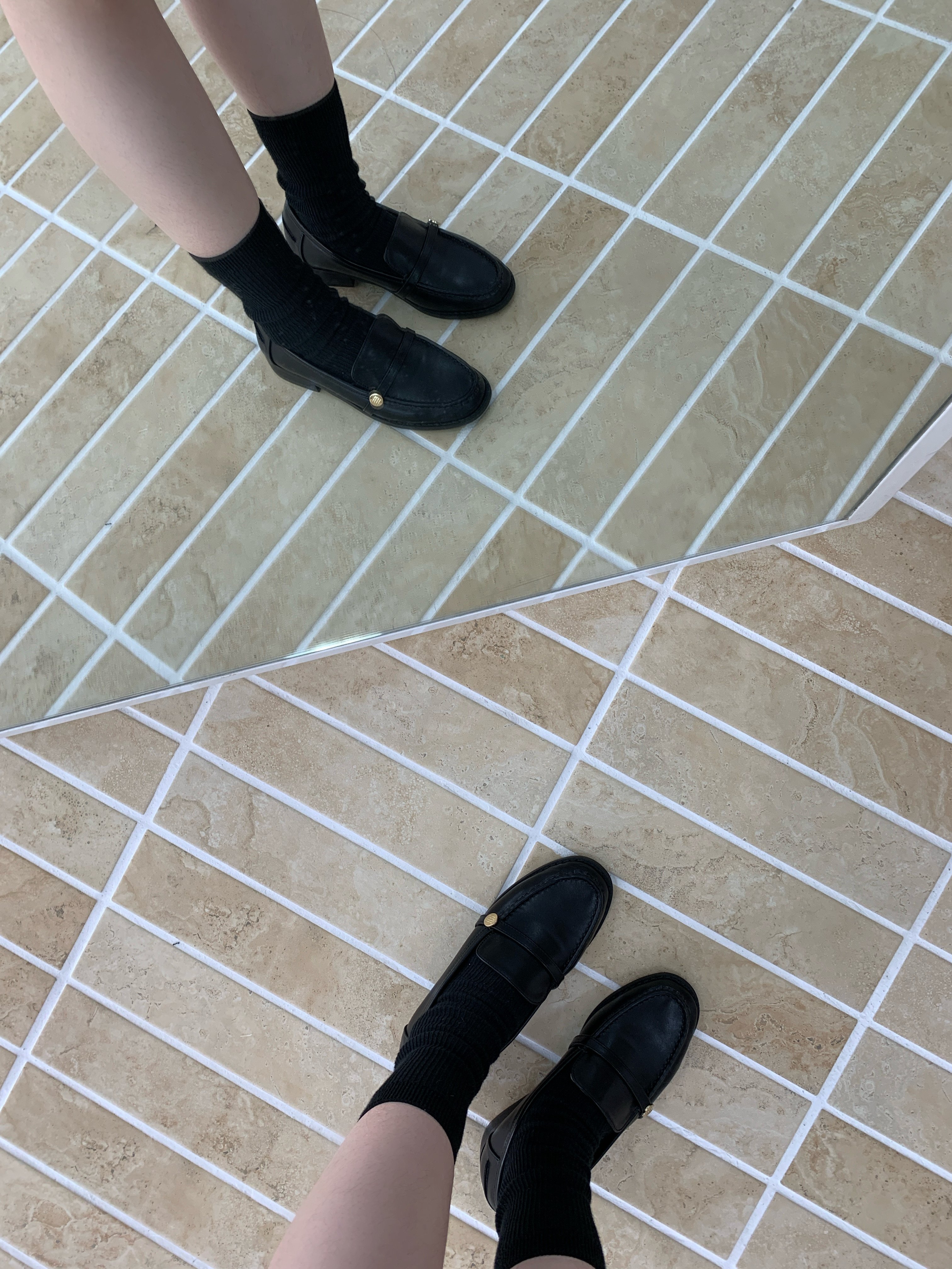 超美！小金扣樂福鞋 23-25