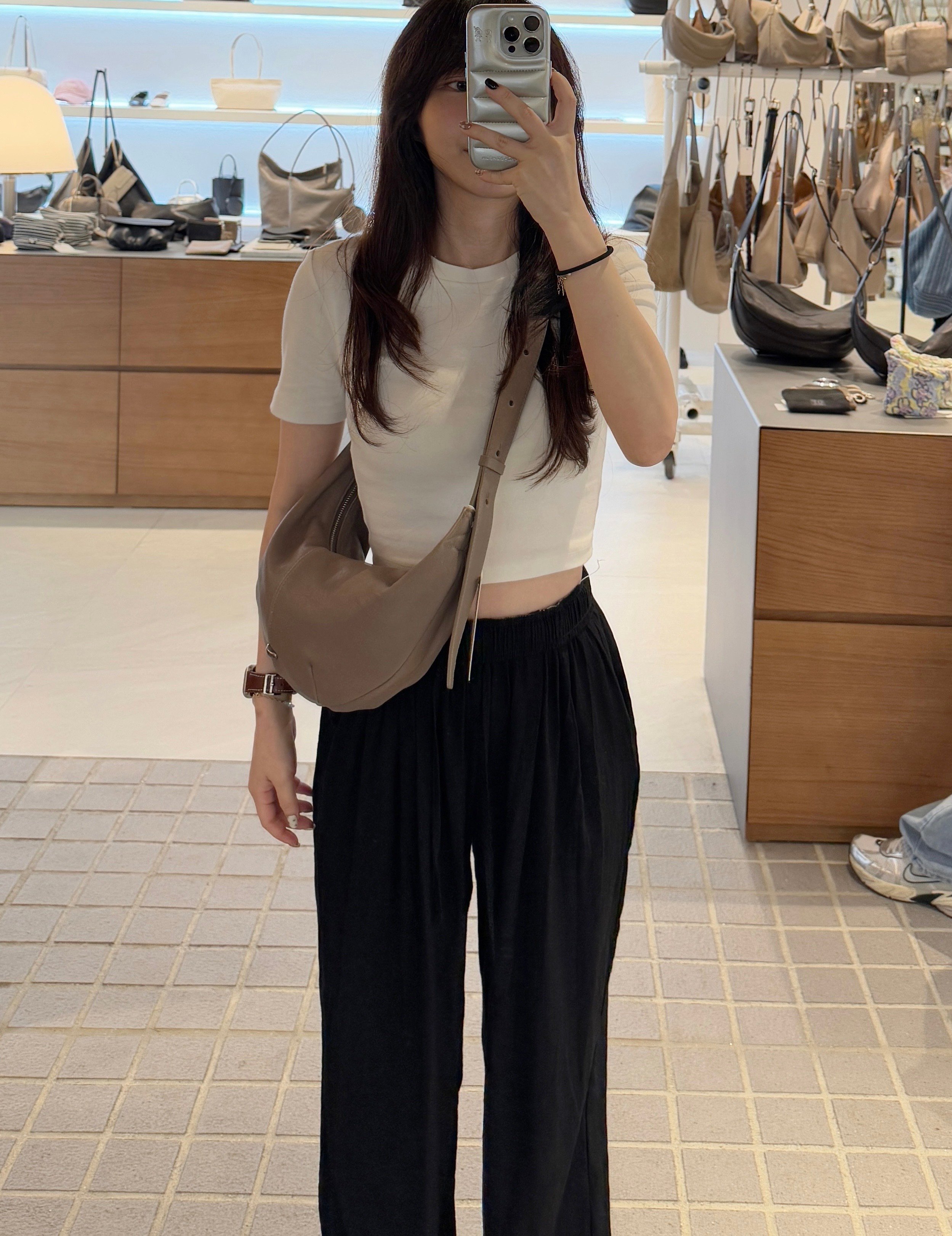 B22 Bucks&Leather 小銀標半月餃子包