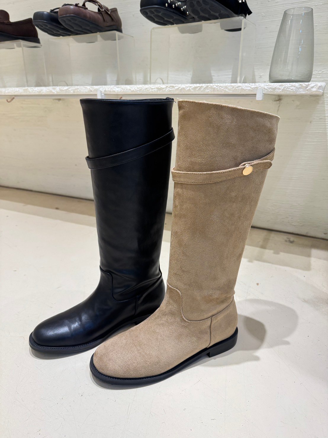 AY29 自留！超顯腿細！小金扣長靴 2色 23-25