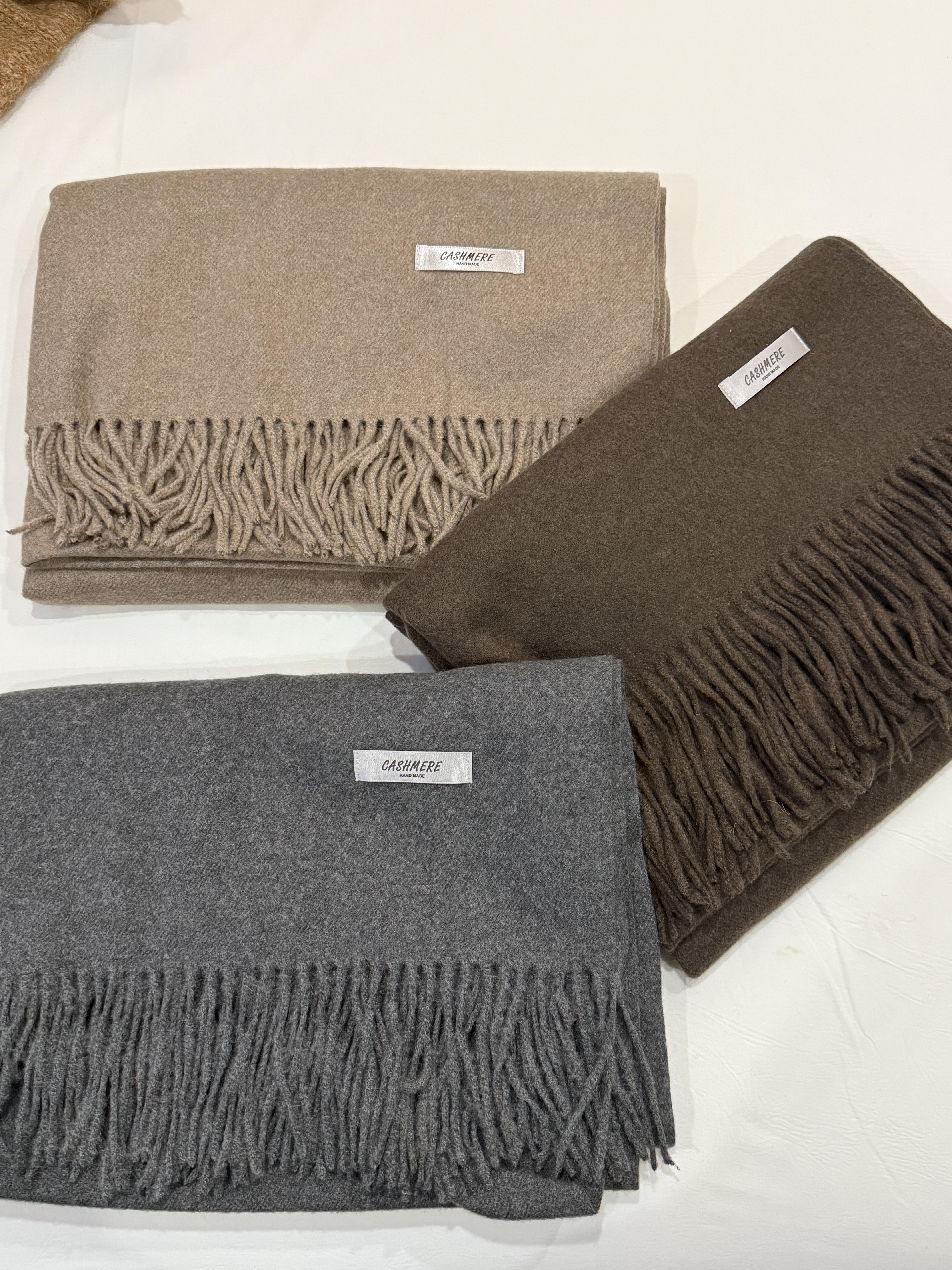 現貨 AW18 cashmere柔軟厚實圍巾 3色