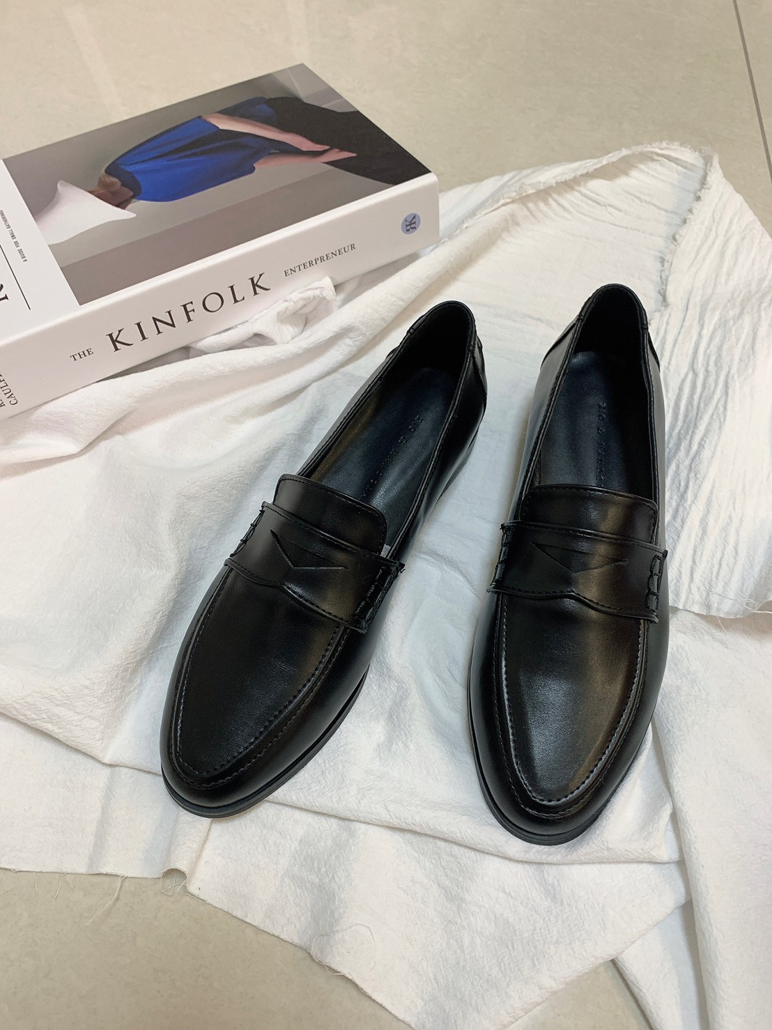 熱銷破百！高級感！經典牛皮樂福鞋 23-25 1色