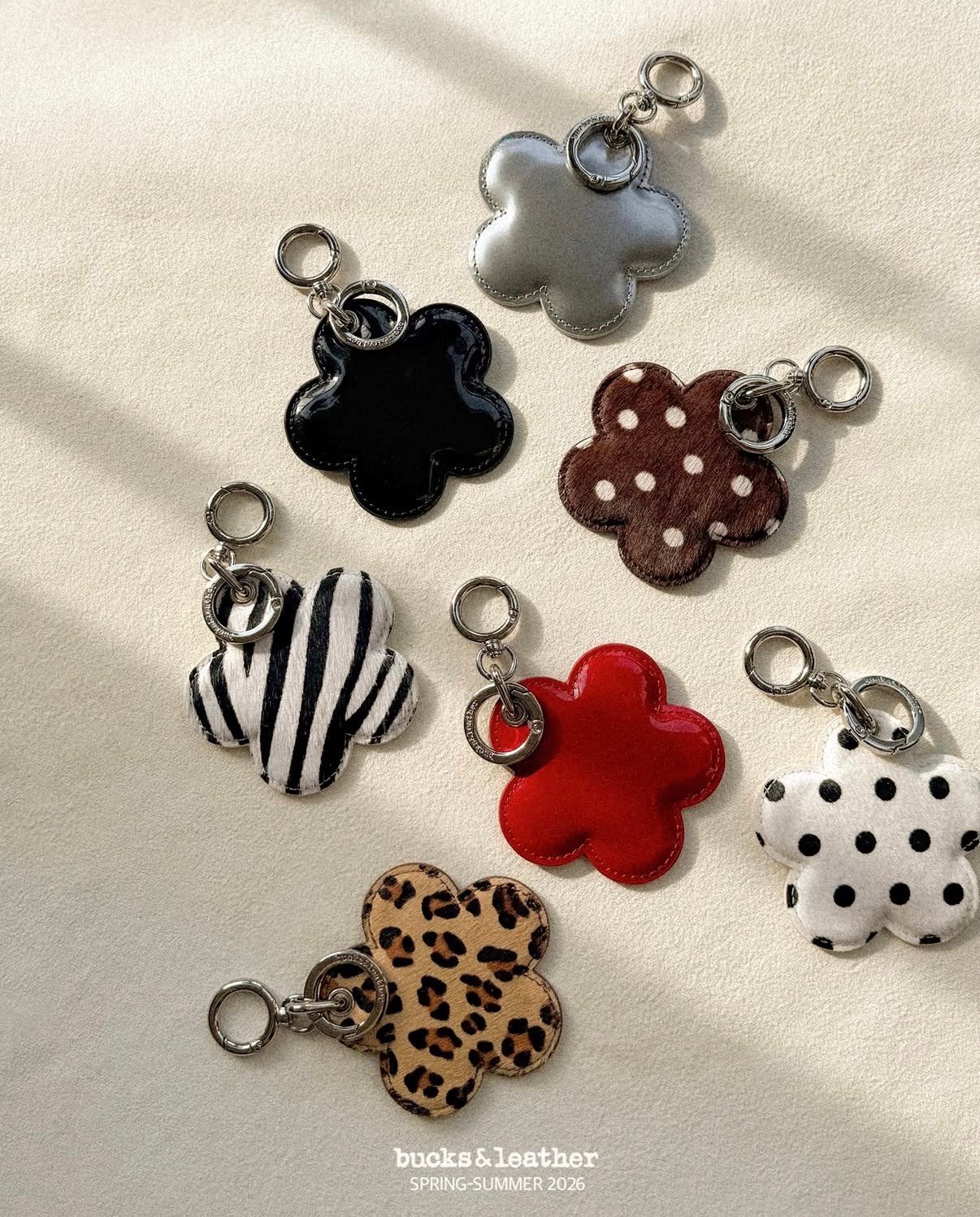 B50 Bucks&Leather 26年新款！詢問度超高！花花/愛心 鏡子鑰匙圈