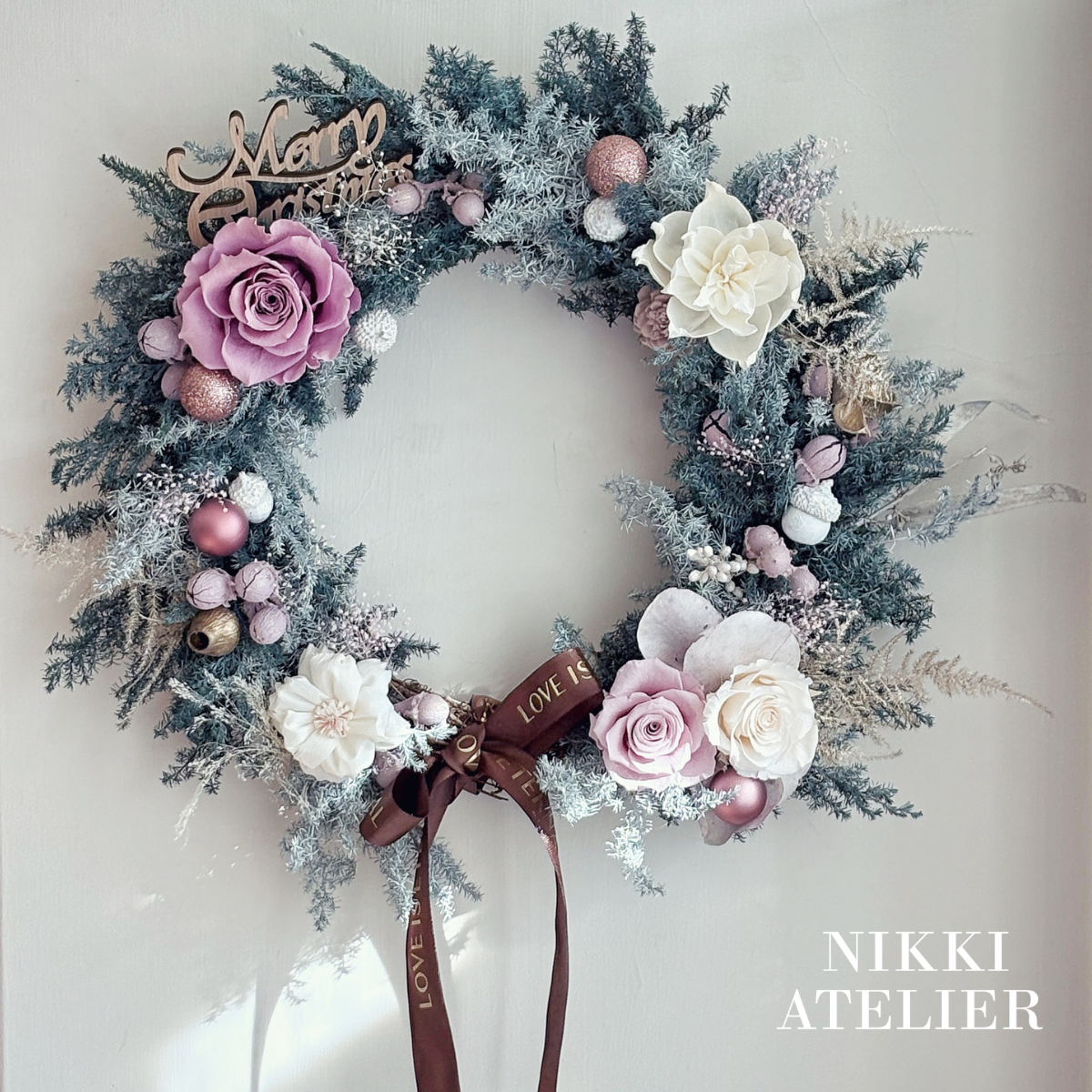 【新款】 雪映花語永生聖誕花圈