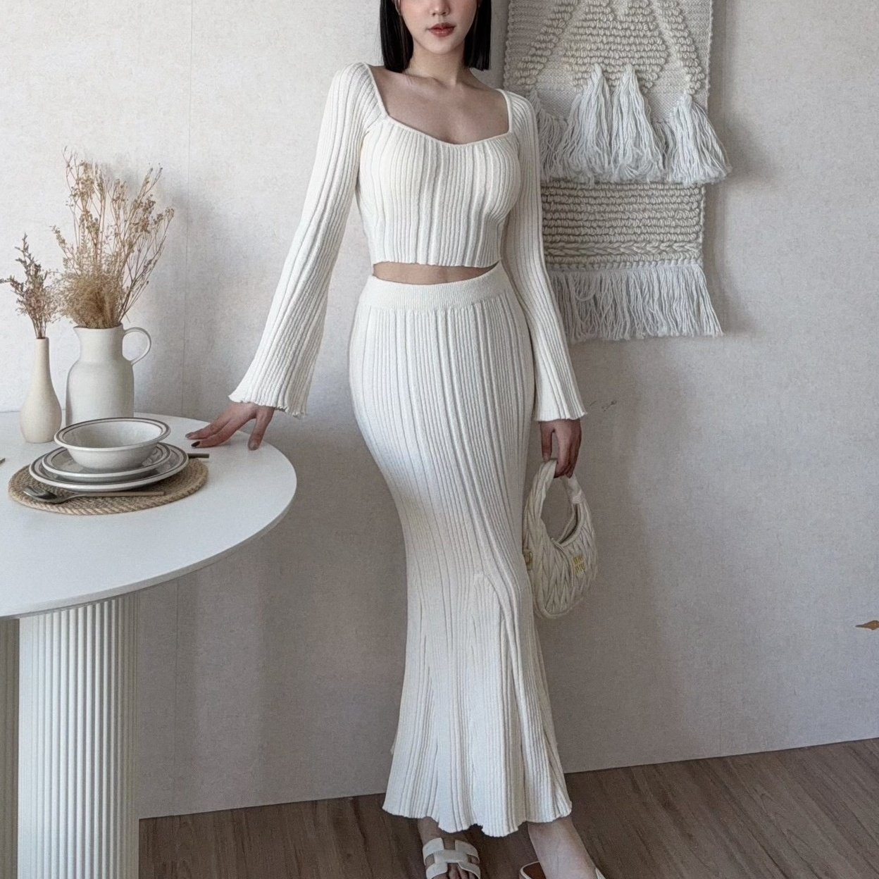 厚磅針織桃心領長袖＋魚尾長裙套裝｜四色