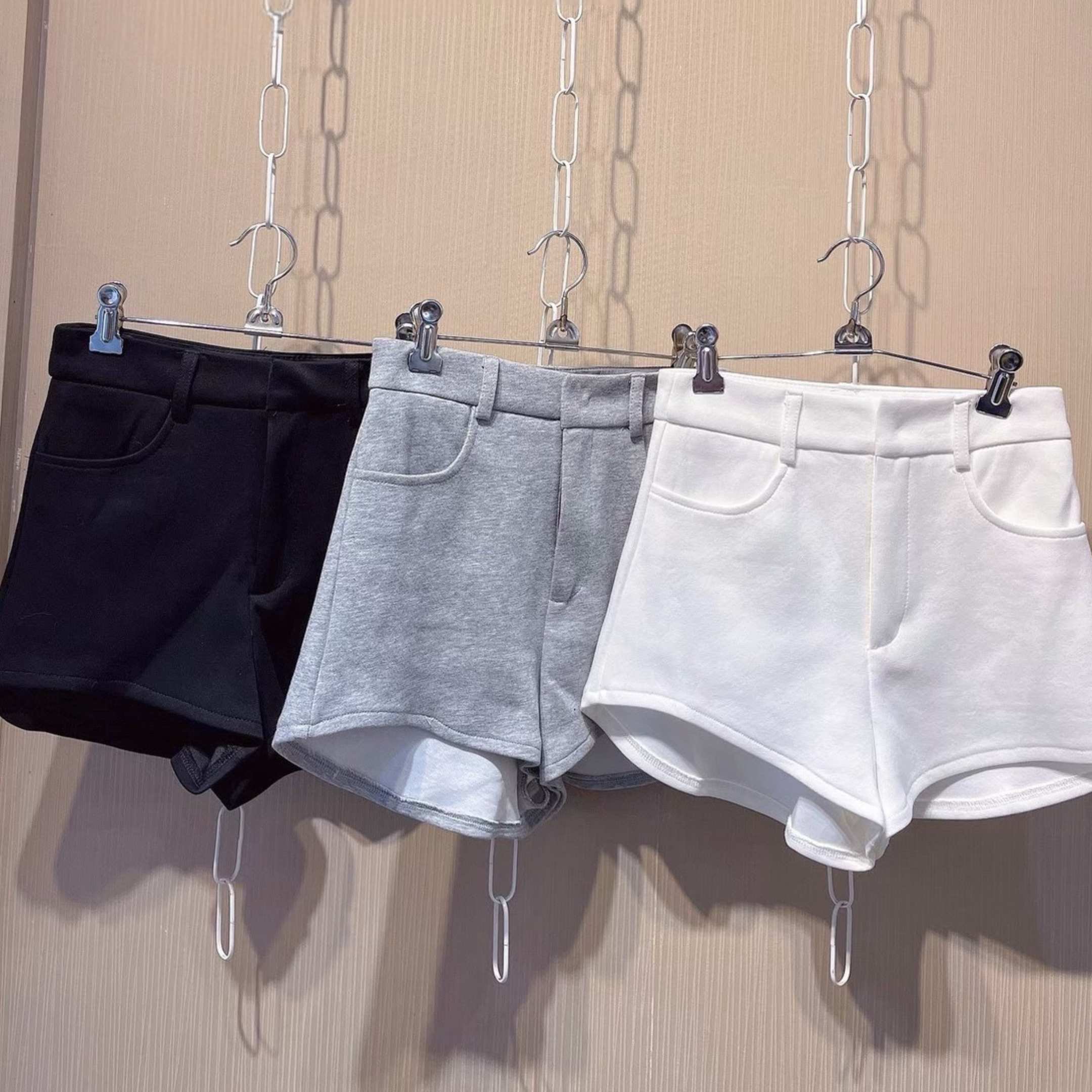 高腰西裝圓弧短褲｜三色