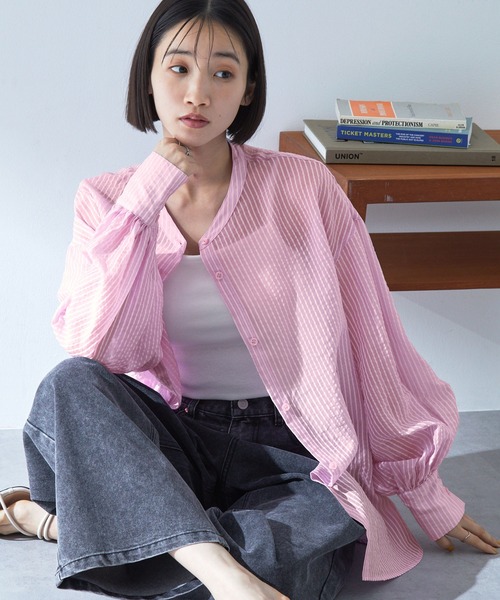 粉條紋透膚襯衫