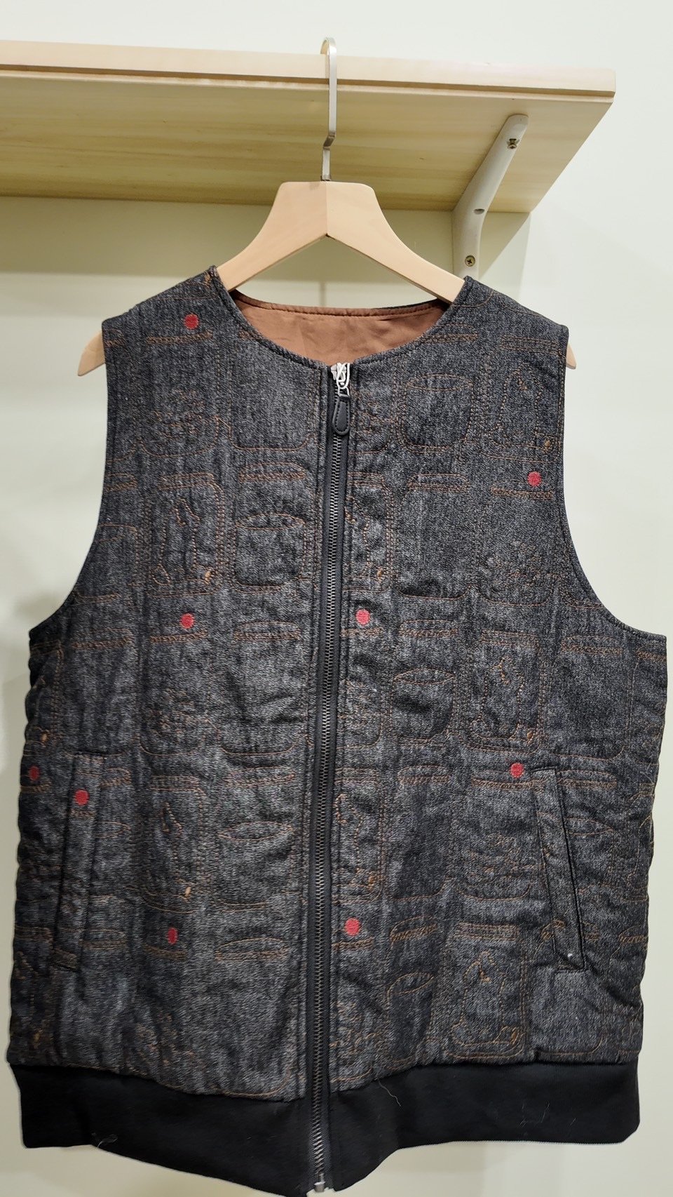 重工刺繡牛仔背心