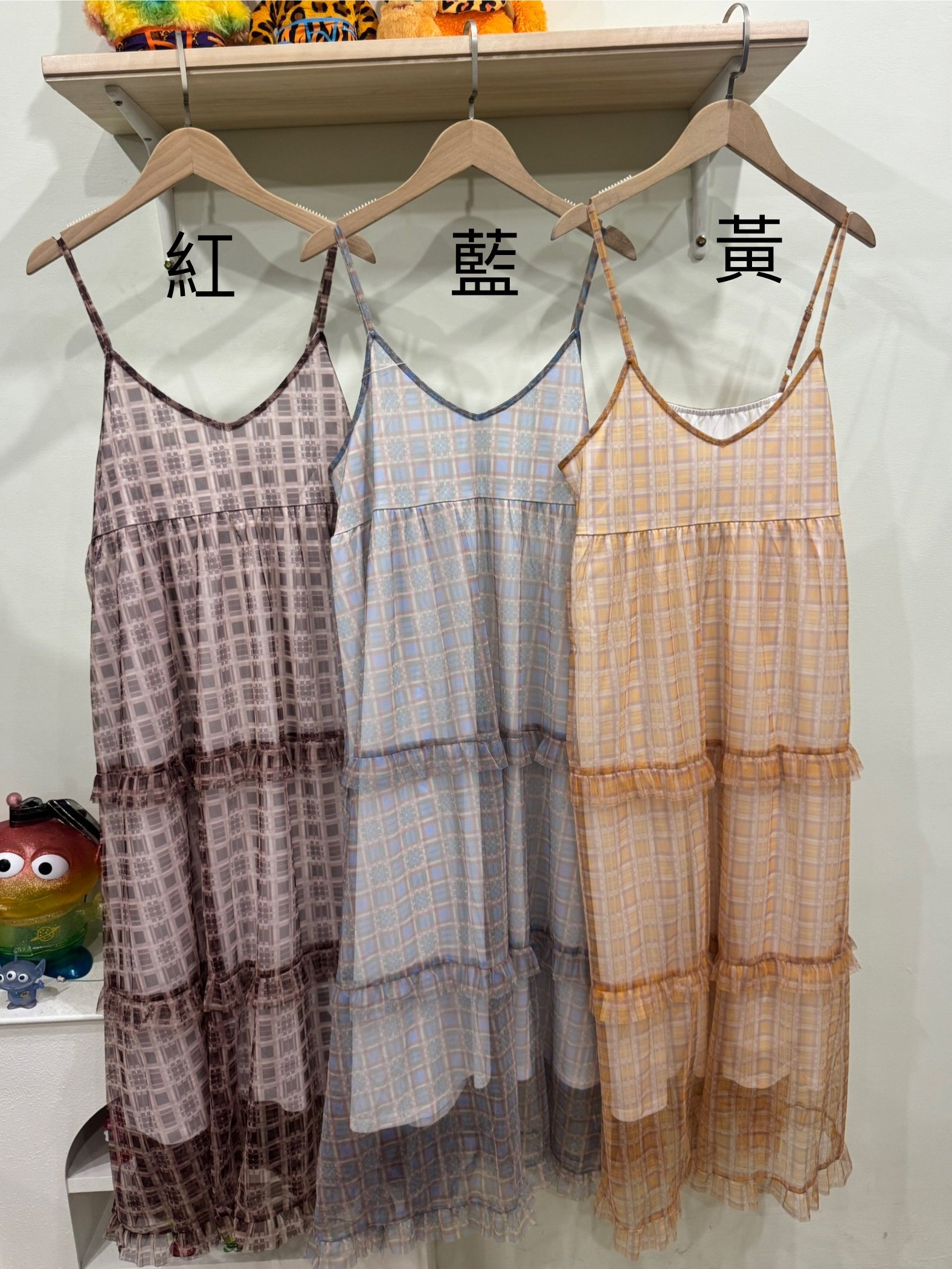 老窗柔紗洋裝