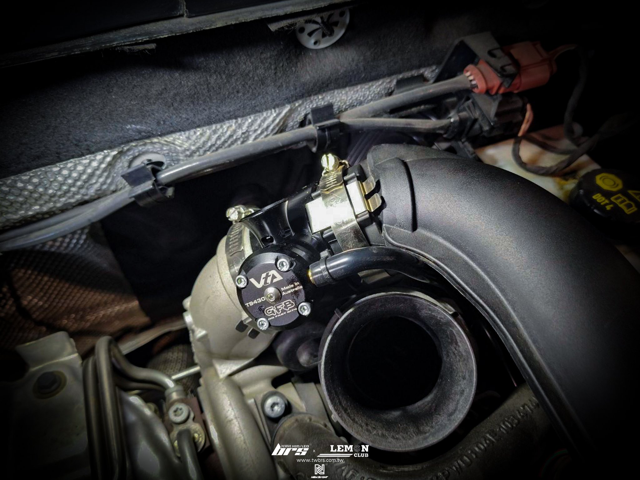 Skoda Octavia 安裝 GFB VTA EA211 電子外洩式強化洩壓閥