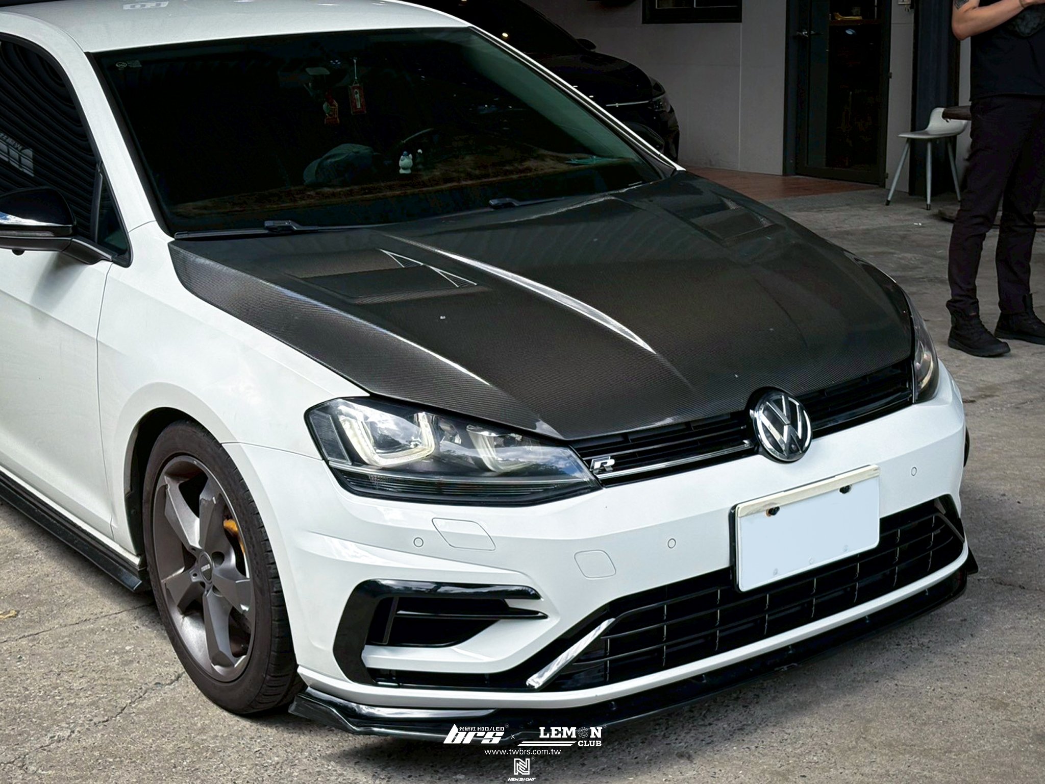 Volkswagen Golf 7 安裝 副廠7改7.5R前保桿