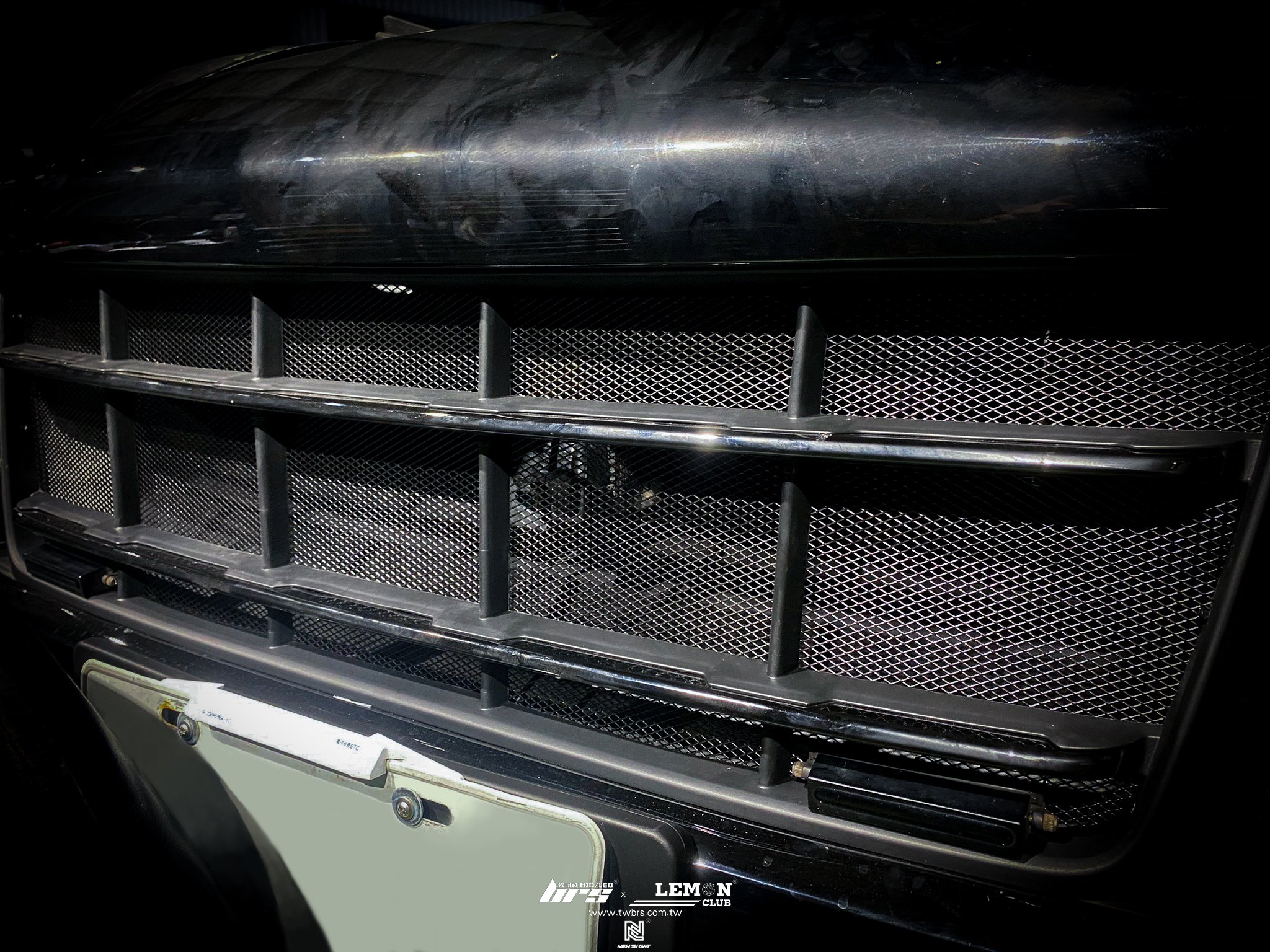 Porsche Cayenne 安裝 保桿防跳石網