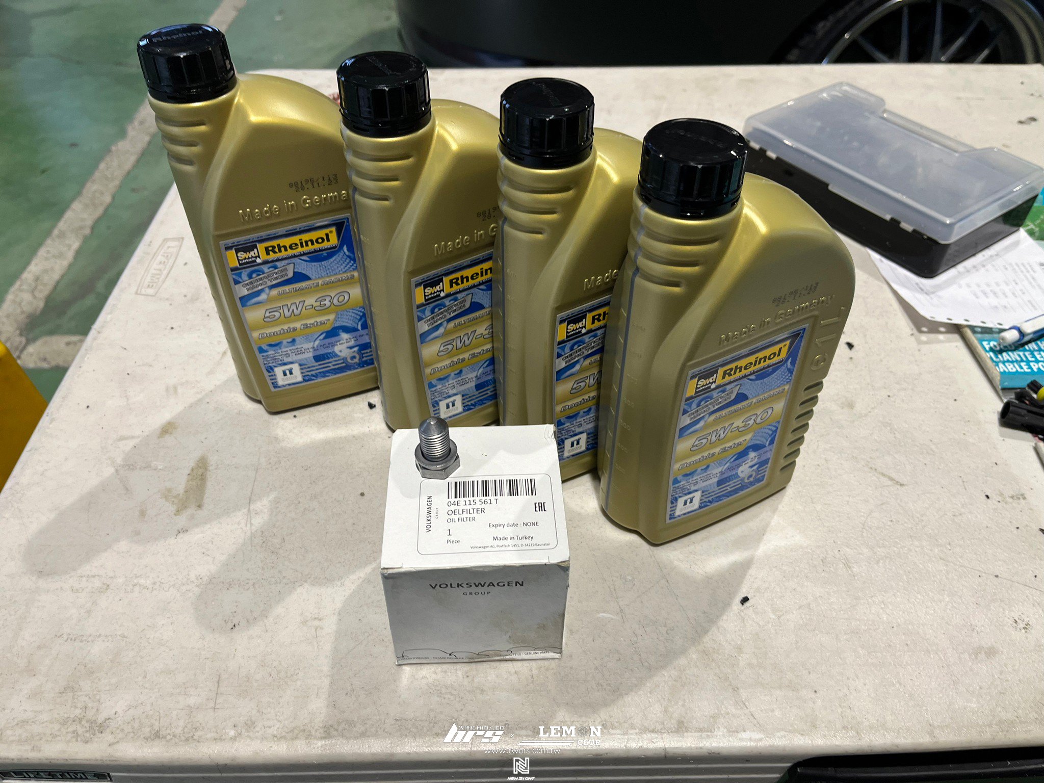 Skoda Fabia 保養 德國Rheinol萊茵機油5W30+原廠機油芯+原廠洩油螺絲+原廠洩油螺絲墊片