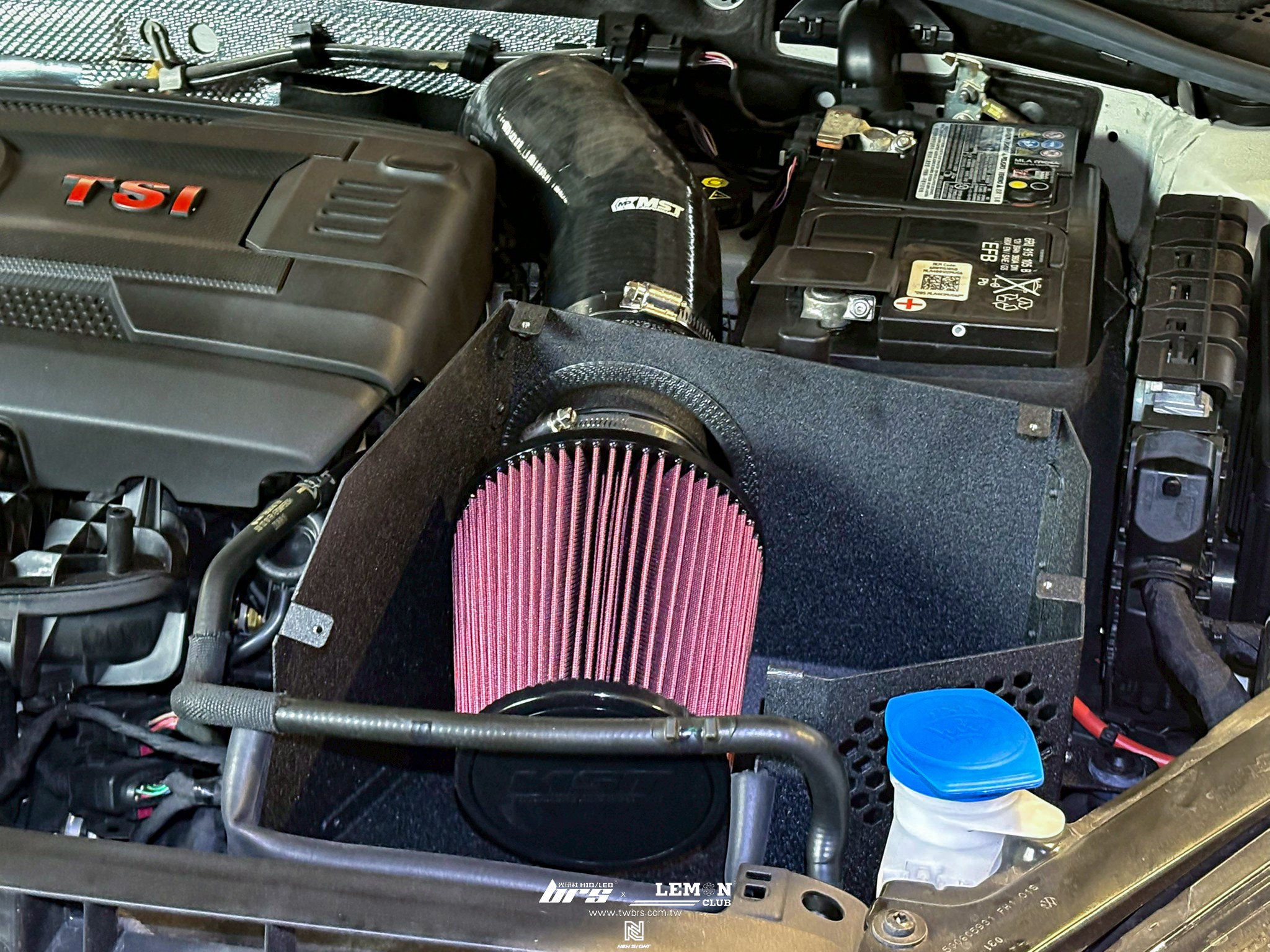 Volkswagen Golf 7.5 安裝 EA888 MST進氣系統